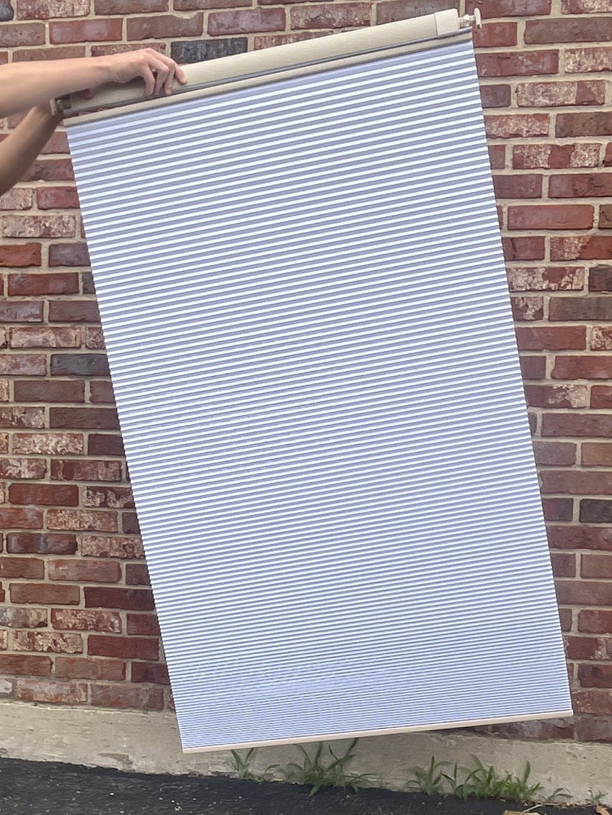 Cordless Cellular Shade 34″W x 64″H White/Beige Light Filtering Fabric JPT001