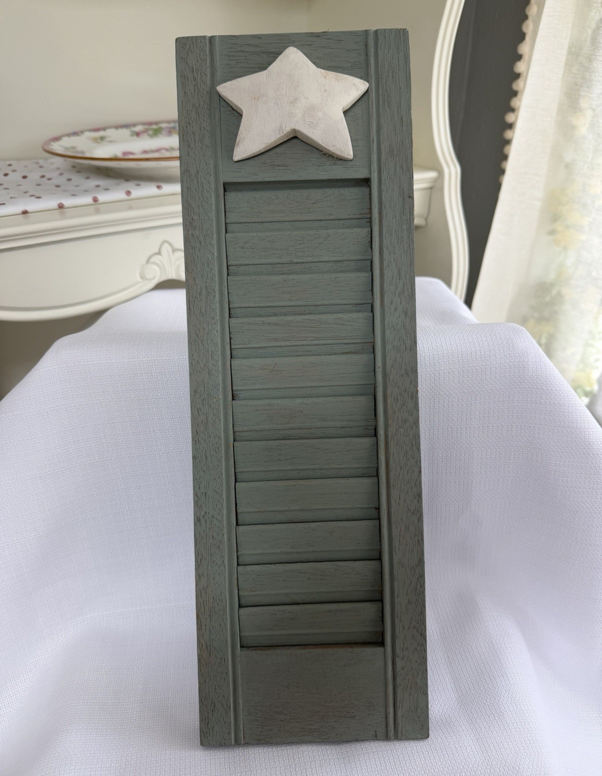Grayish green Wood Shutter 1 Panel Wall Decor, Visible Tilt Rod, White Star