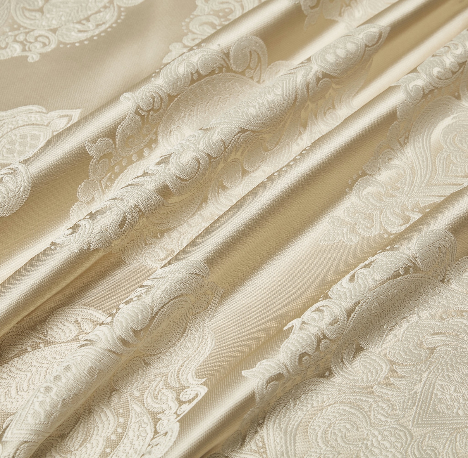 Sterling Creek Luxury Traditional Jacquard Medallion Window Curtain Panel Set