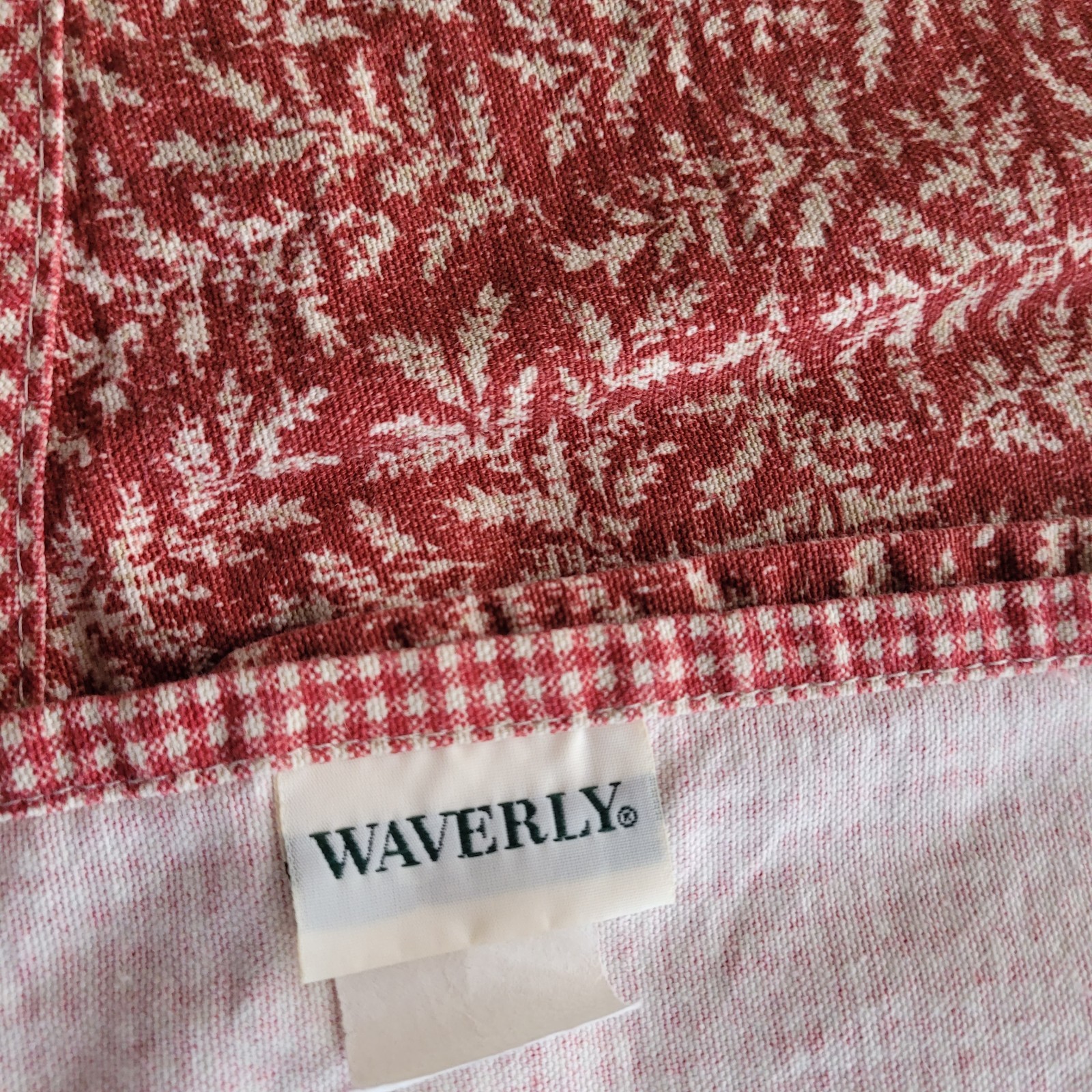Waverly Red Fernwood & Gingham Check Valance Scalloped Edge 15.5×76 Set of 2
