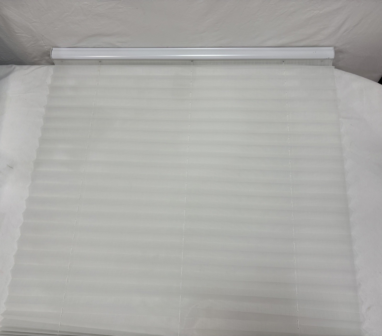 Bali Cordless Cellular Window Shades (qty 2) – Light Filtering Privacy – White