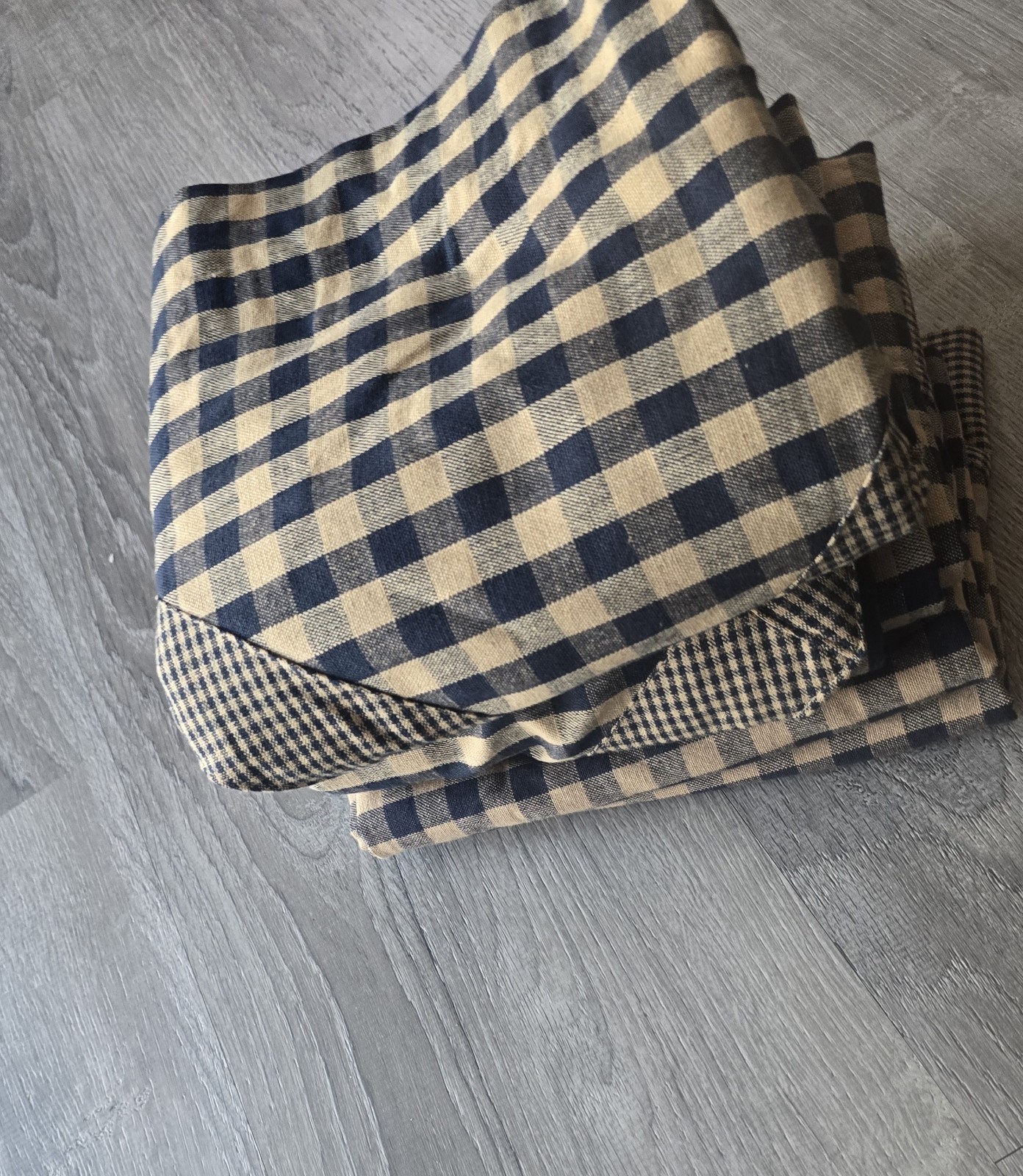 4- PADMA CREATION Primitive Country Layer Valance Navy Beige Plaid/Stripe