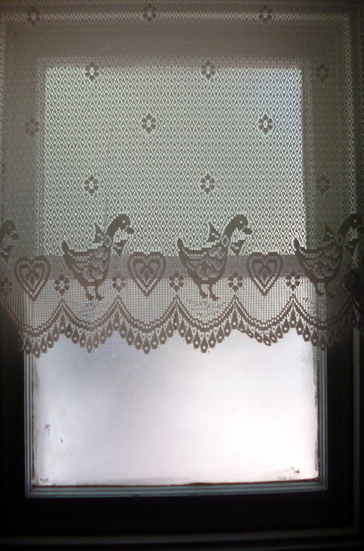 New European DUCKS 24″ Valance Fabric Lace Cafe Curtain Fabric By Yard