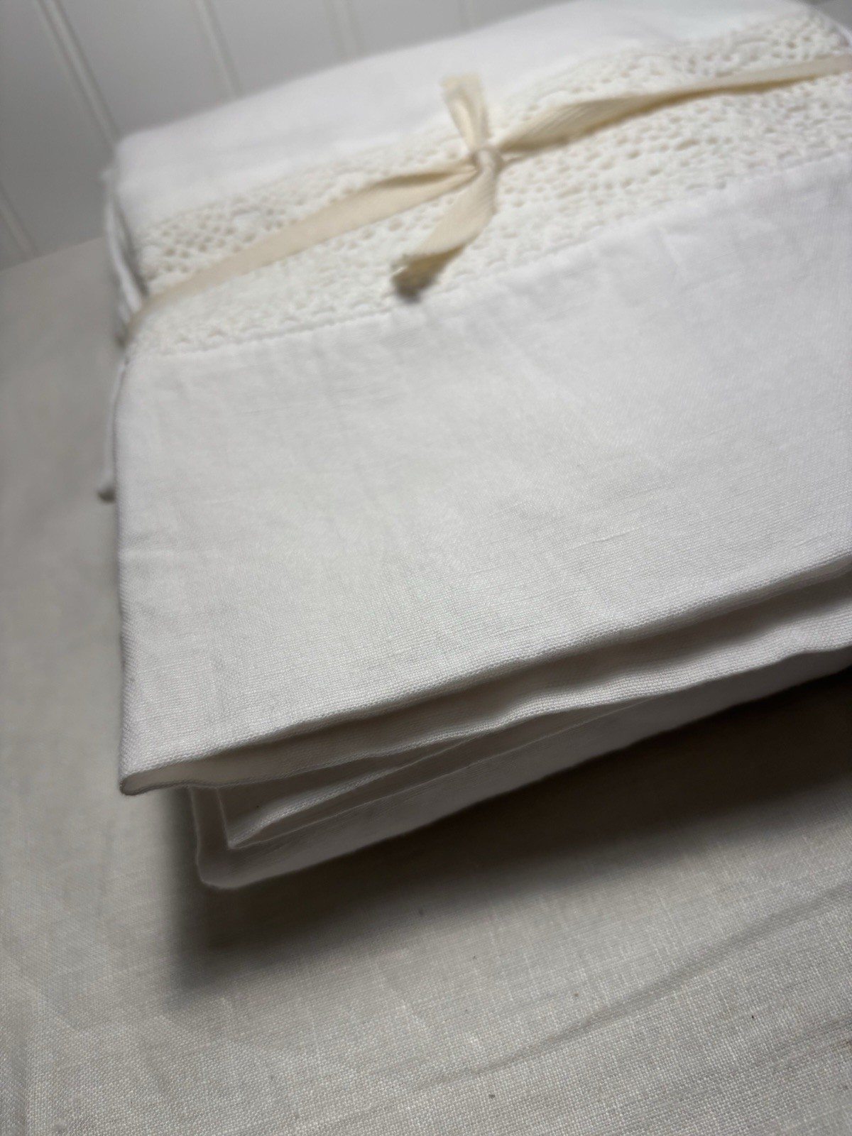 Greenrow Crochet Lace Linen Drape ~ 48” x 84” ~ Read