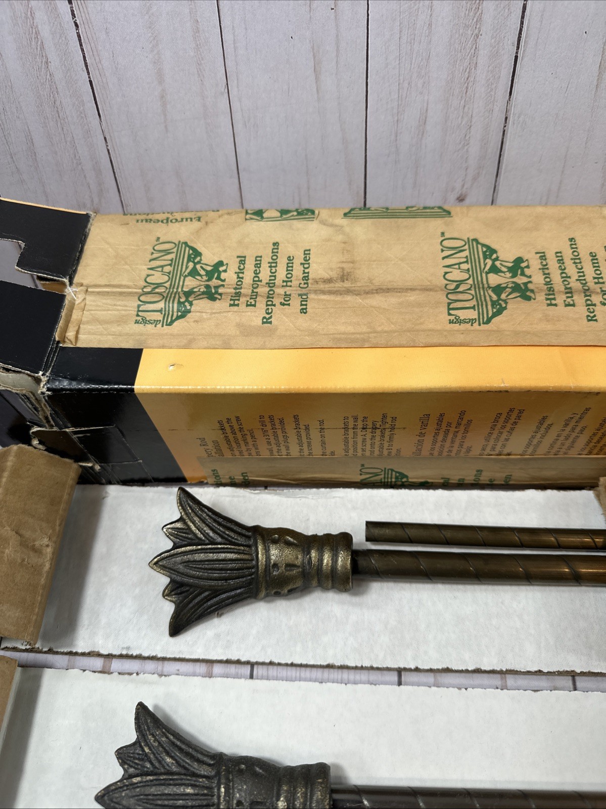 2 Design Toscano Curtain Rods, Aged Brass, Lotus Finials, New Open Box
