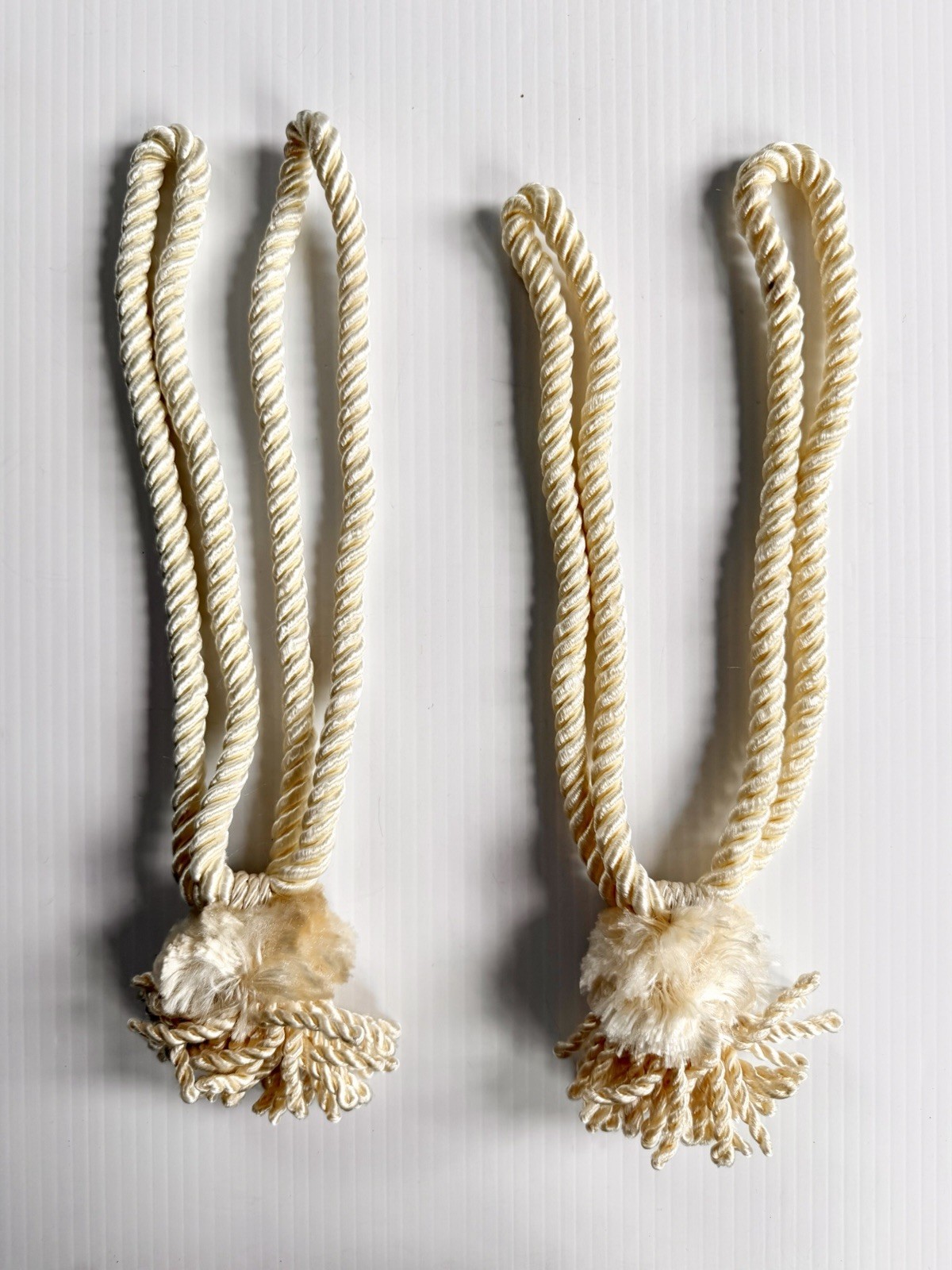 Set Of 2 Ivory Curtain Tie Backs Braided Rope w/ Tassels