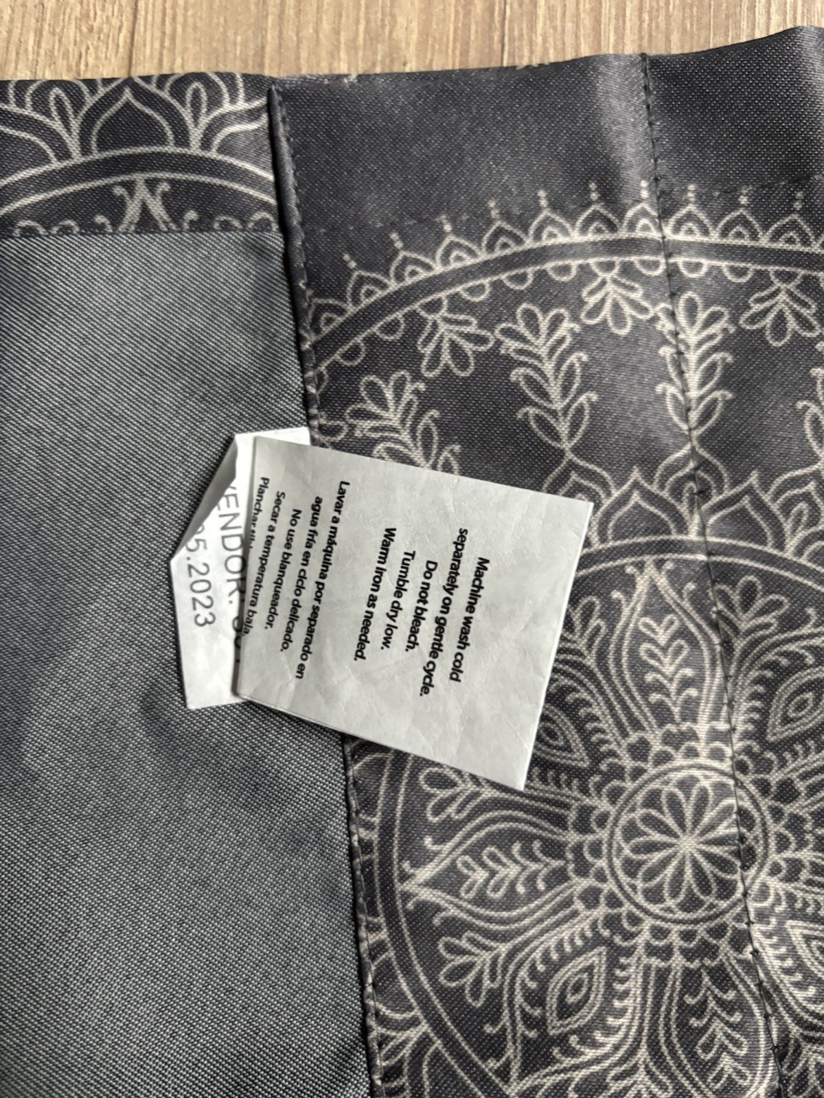 Mainstays Blackout 2 Panel Gray Medallion Curtain 30″ W x 84″ L Rod Pocket New