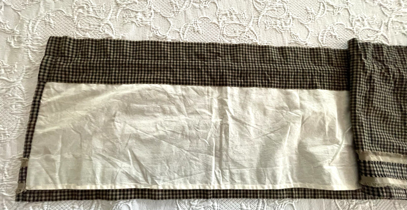 Farmhouse Rise and Shine Rooster Valance Home Collections by Raghu Country Lined