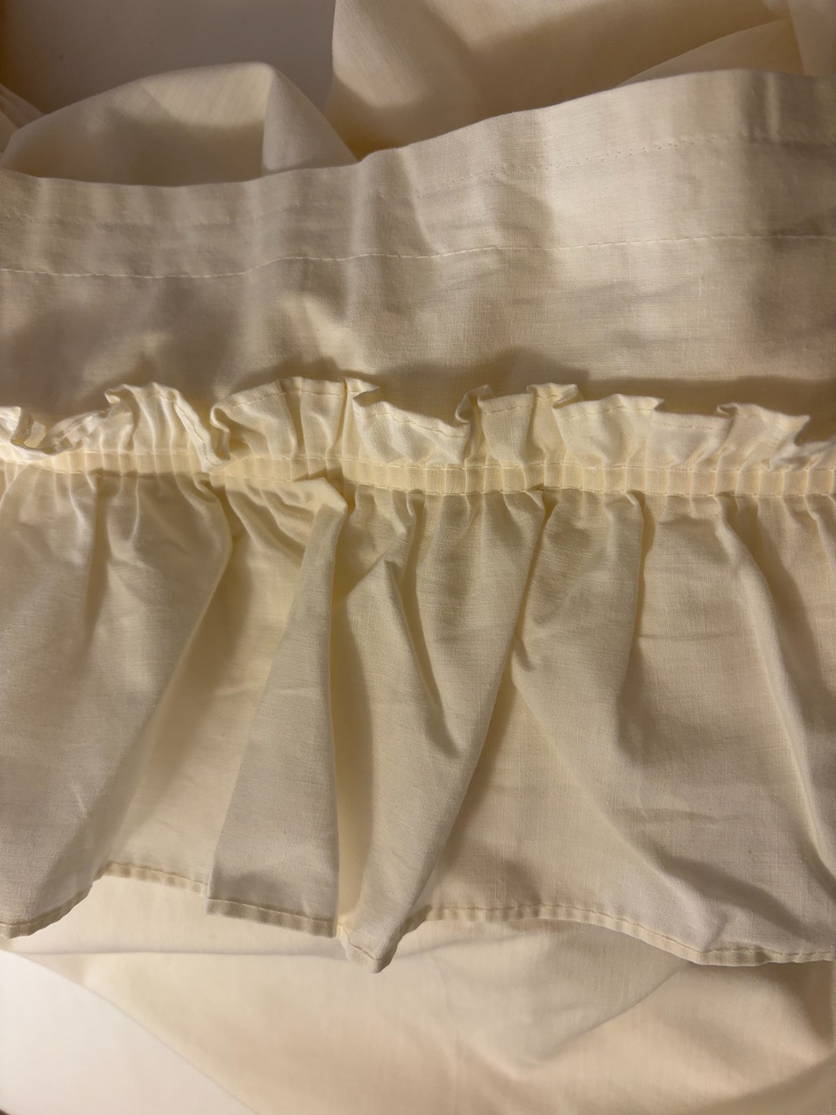 VTG Single Panel Ruffled Country Curtain Cream Ivory 46 x 82 in. Priscilla