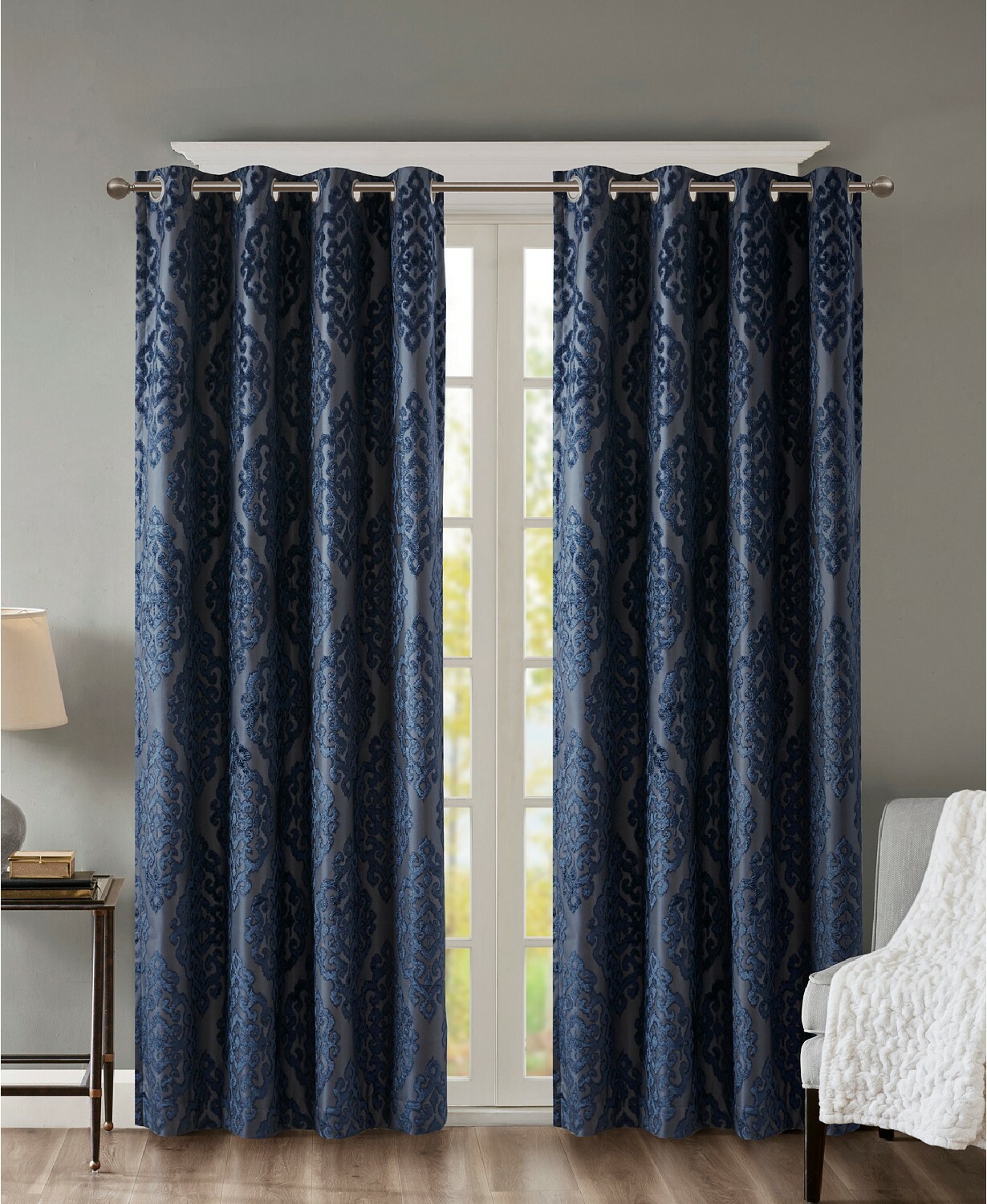 Sunsmart Mirage 50″ x 95″ Navy Blue Damask Total Blackout Curtain Panel T7405