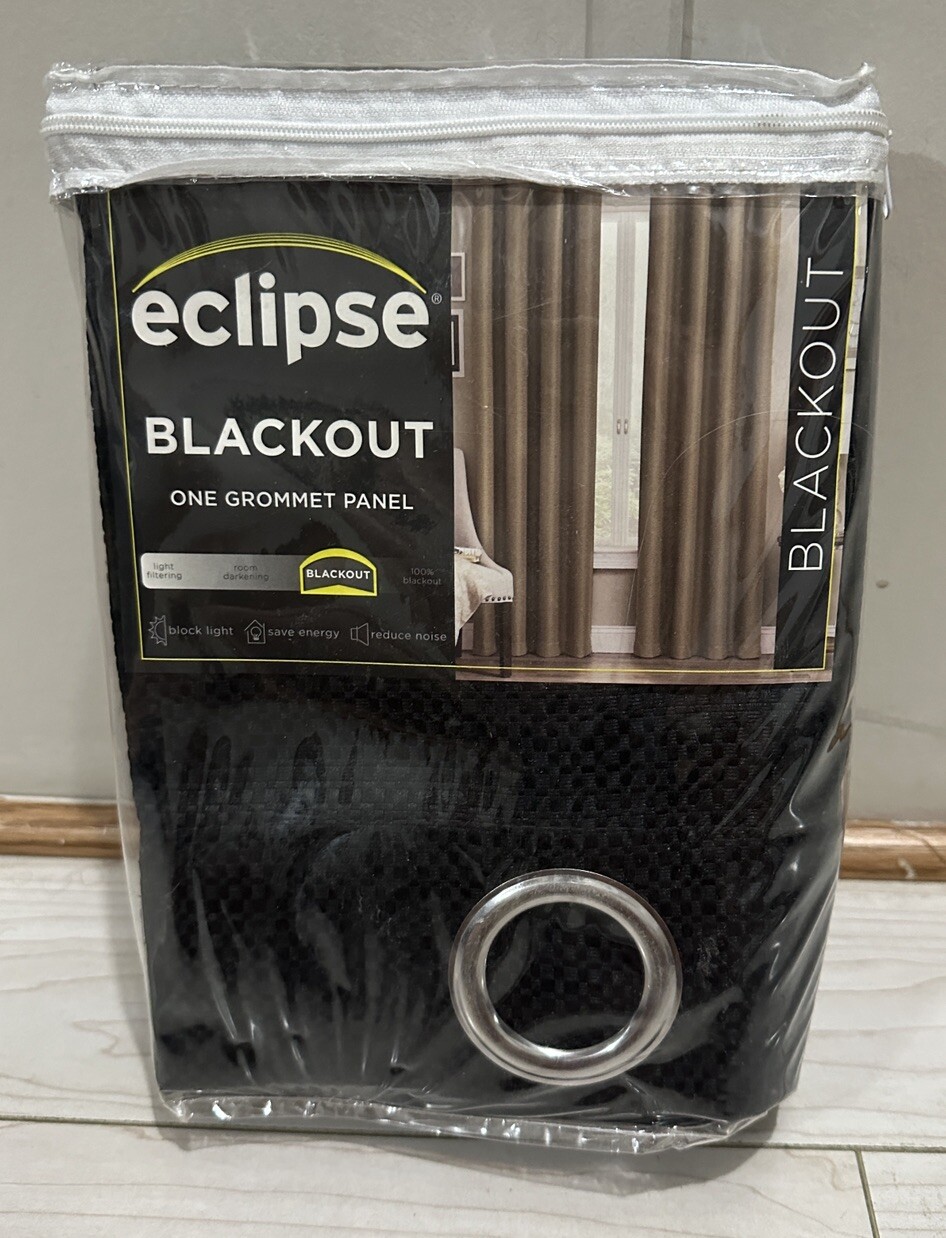 Eclipse Wyndham Thermaweave Jet Black Woven Solid 52 In x 63 In Blackout Curtain