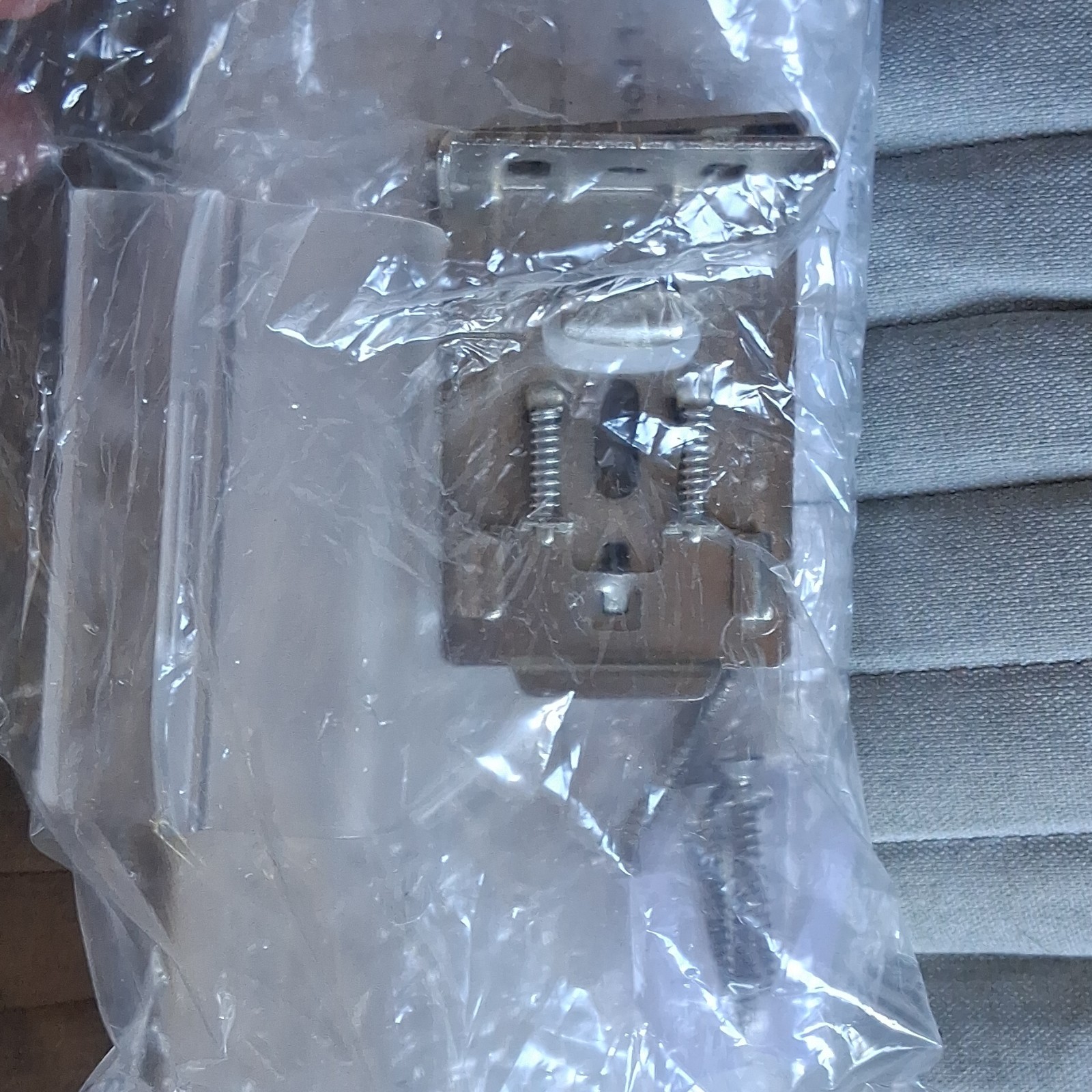 Roller Shades White Pull Cord Clutch Cylindrical Connector Inside Outside Mount