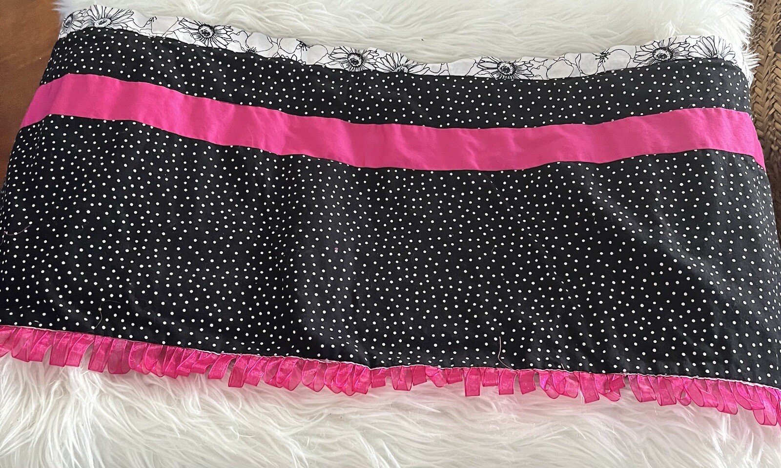 RETRO 38” L Reversible ValanceBlack/White PolkaDot/Fushia Pink & Flip Floral🩷🖤