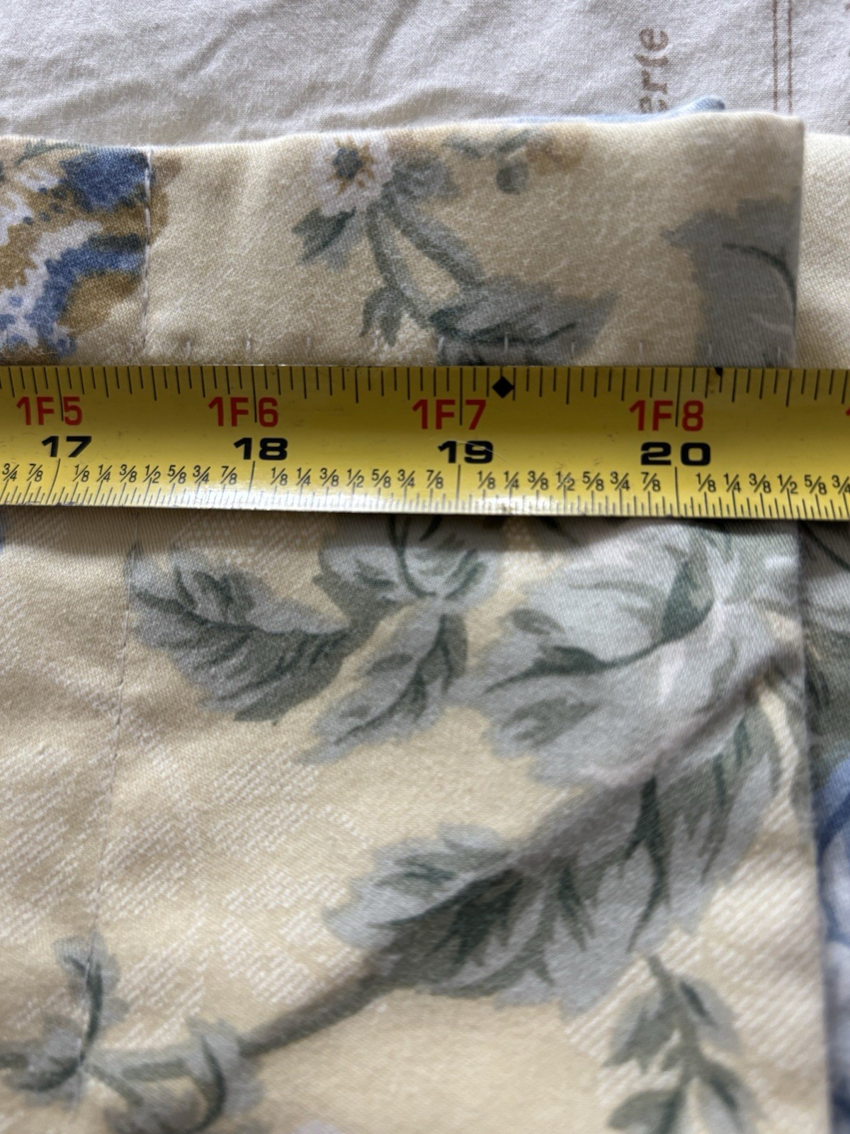 Waverly 1 Window Valance Yellow Floral Blue Roses Scalloped 20″x78″ French