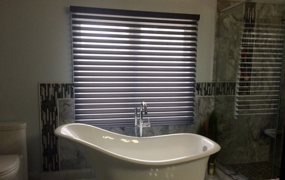 Hunter Douglas Silhouette Blind Shade 3 Inch Silhouette Black 31 1/2 X 35”