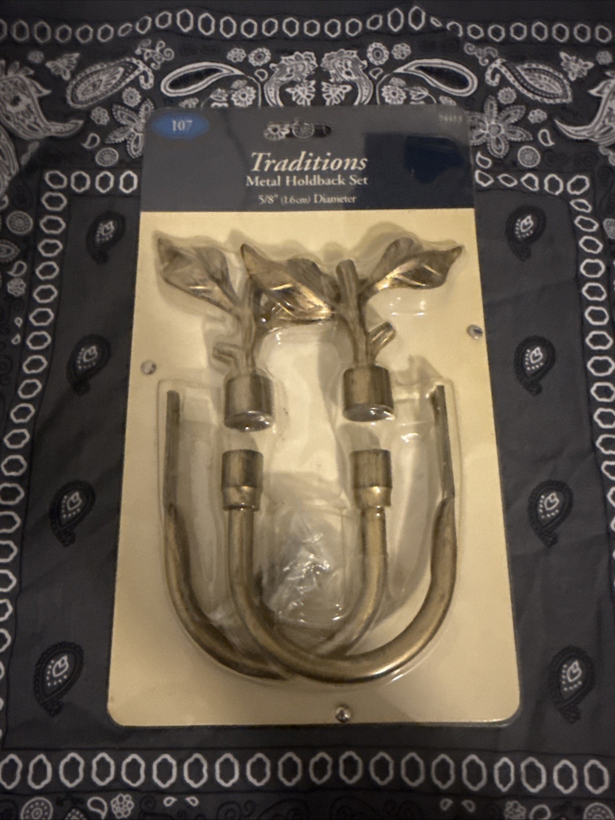 Traditions Metal Holdback Set 5/8″ 1.6 cm New In Package Leaf Stem Design Brass