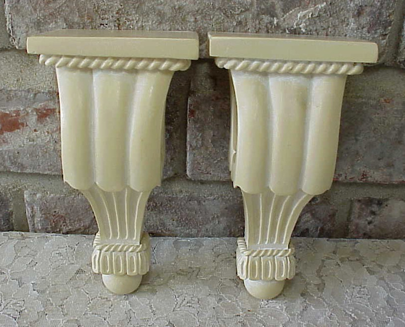 Vintage Curtain Drapery Rod Holders (2) Ivory Resin 5 1/2″ Tall Scarf Swag Small