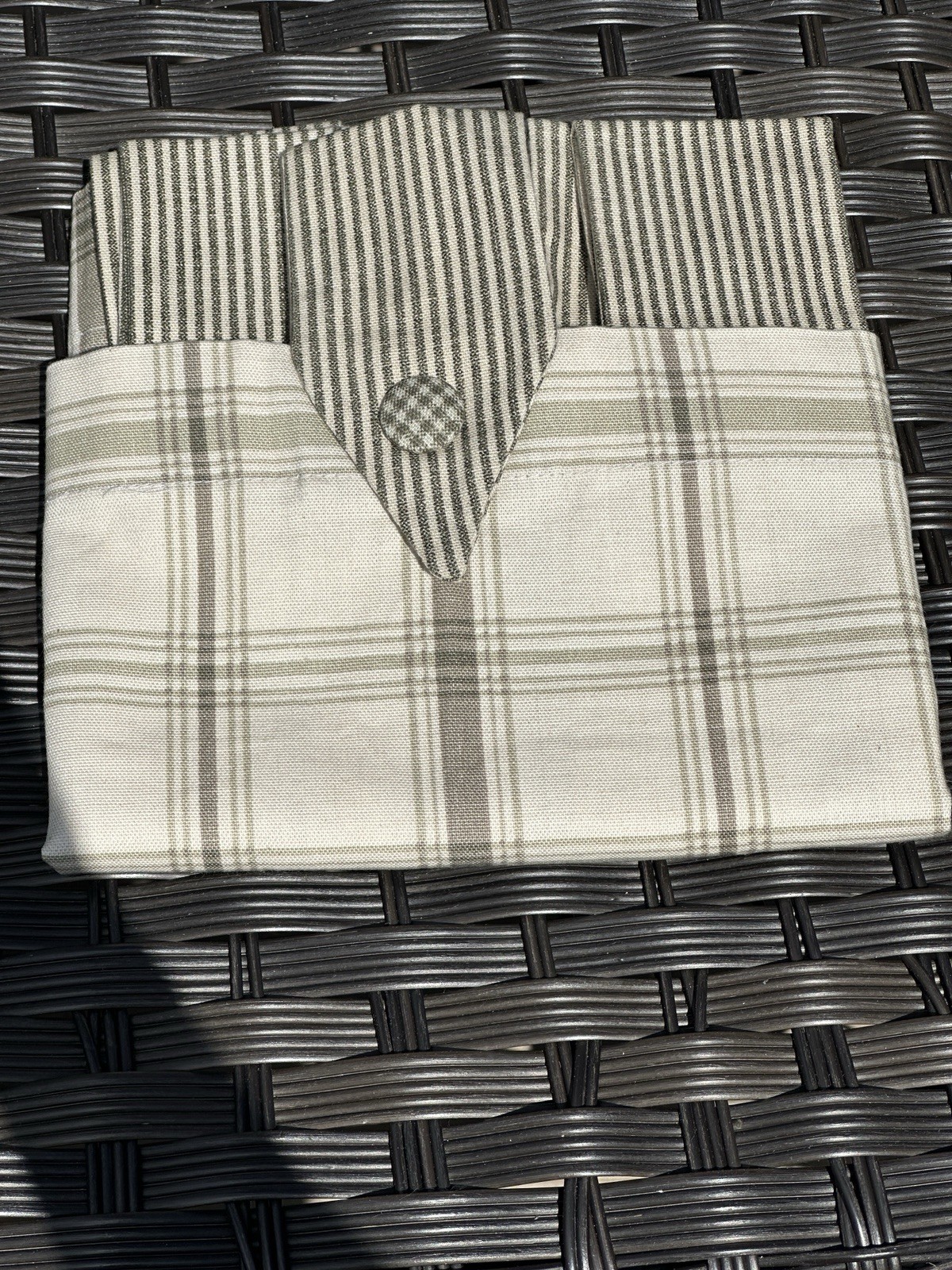 VTG Waverly Plaid Pointed Tab Valance Sage Green Taupe Cream 18×51 Farmhouse EUC