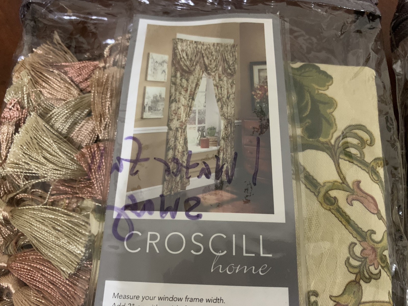 Croscill Bryce Floral Waterfall Swag Valance 48″ x 33″ Tassels Cotton NIP