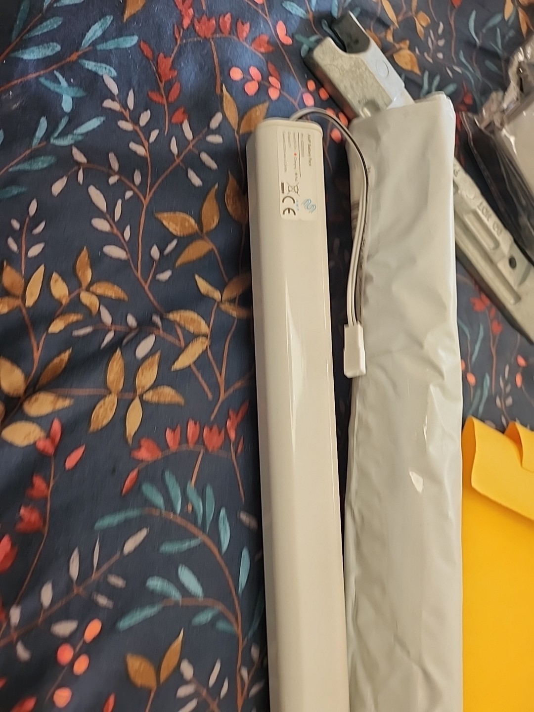 Hunter Douglas Pty Ltd 2550mAh AMP External Battery Pack, White