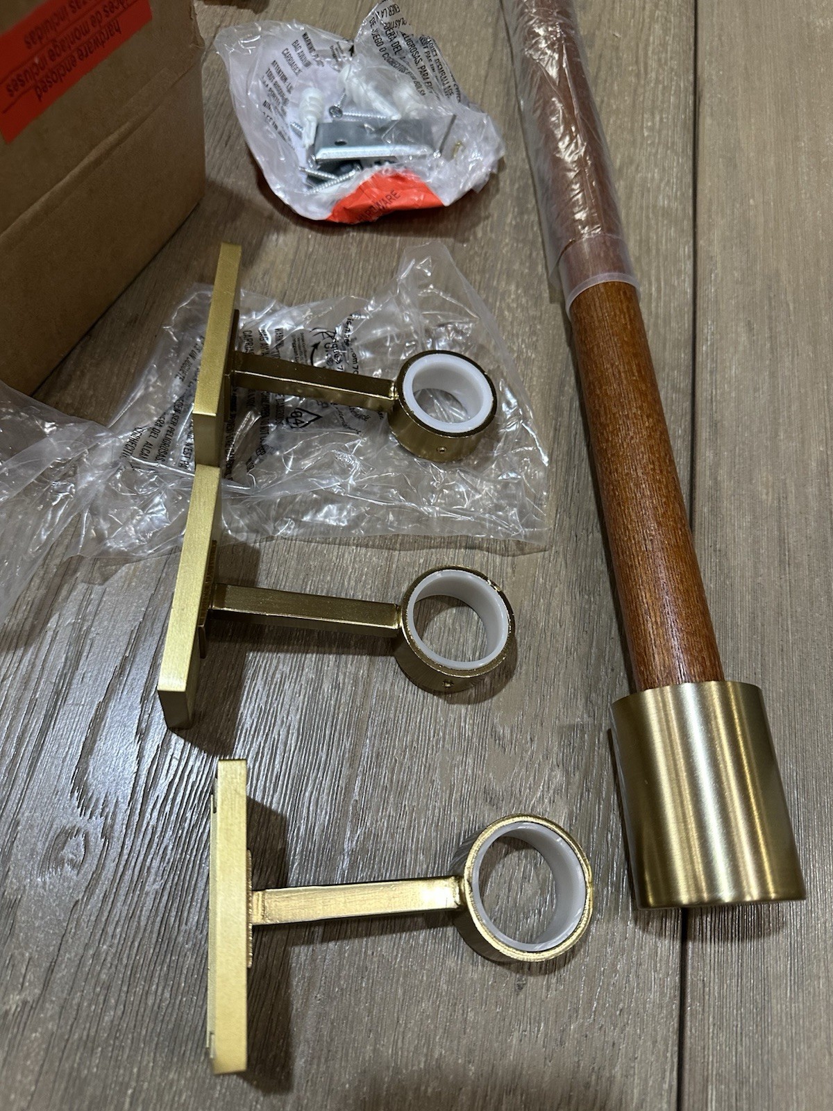 West Elm Mid Century curtain rod Ant Brass Walnut 44-108″