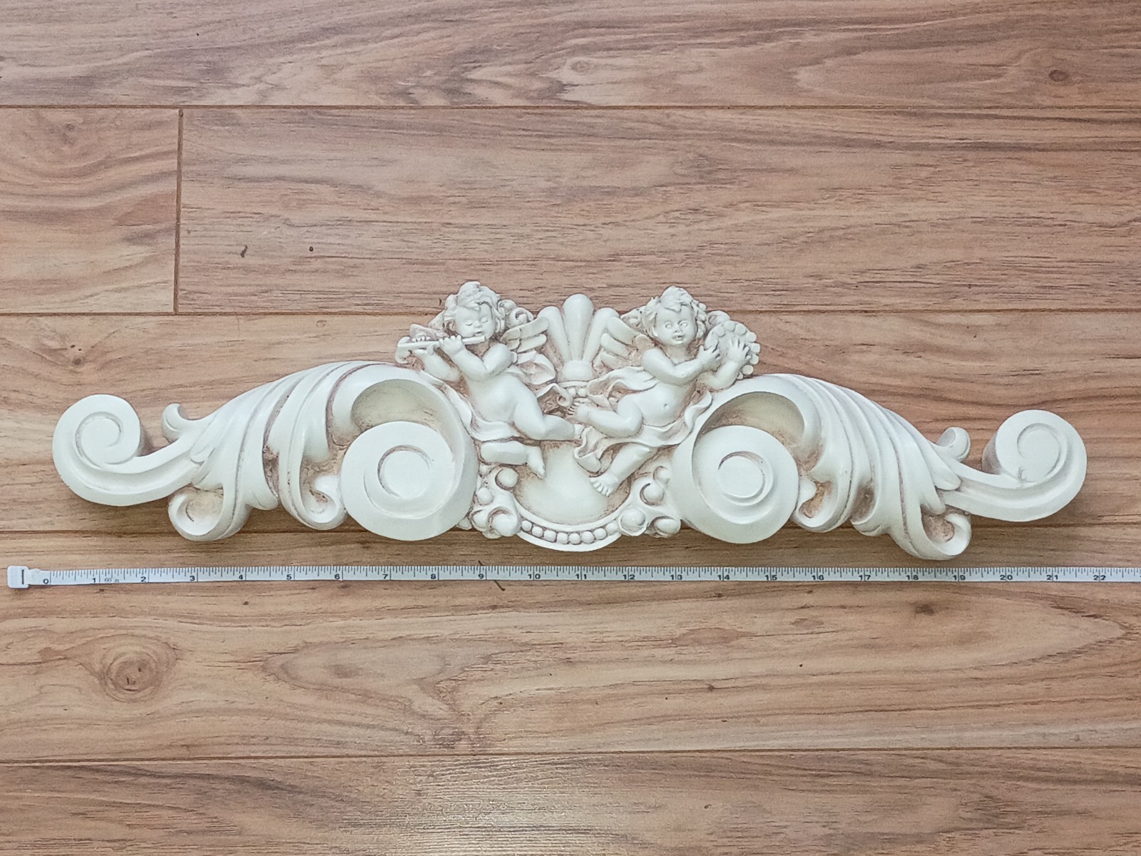 Vintage Cherub Swag 23 Inches Wood Hand Carved Victorian Angels Home Decor 90s.