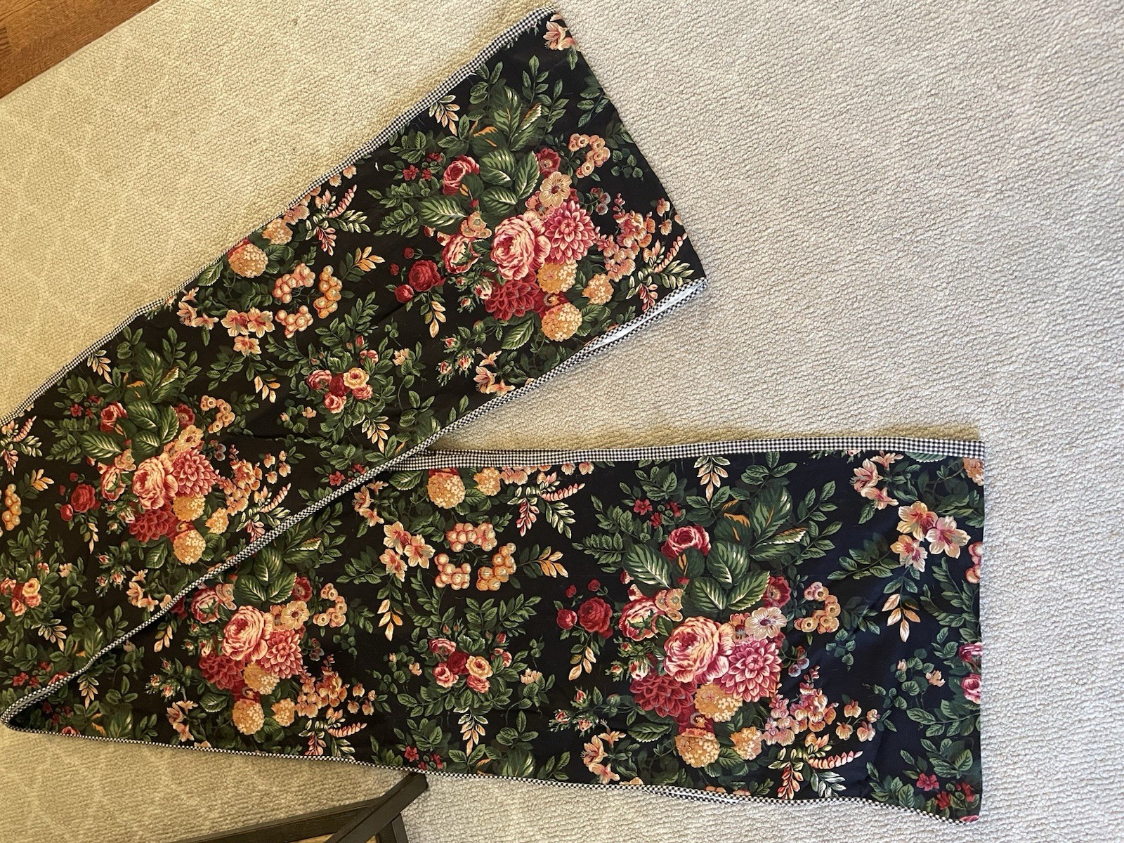 Custom made w Ralph Lauren Cabbage Roses Floral & Check Window Valance 208×17