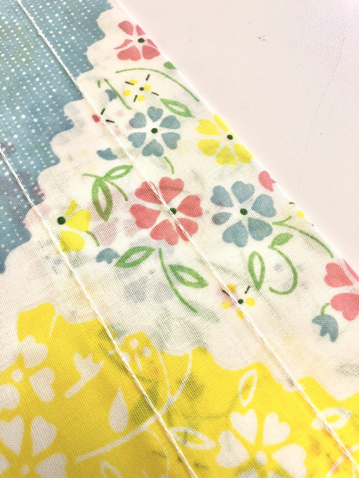 A Rare Vintage Sears Country Patch Valance Colorful Design 11”x85” Cotton NOS