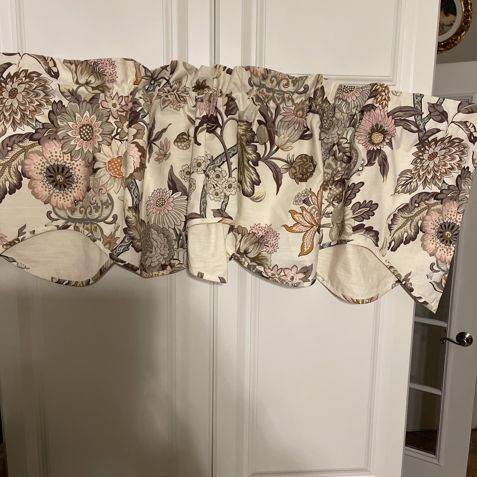 1 Waverly Lined Tiered Cream Jacobean Floral Scallop Valance 18”x 60”
