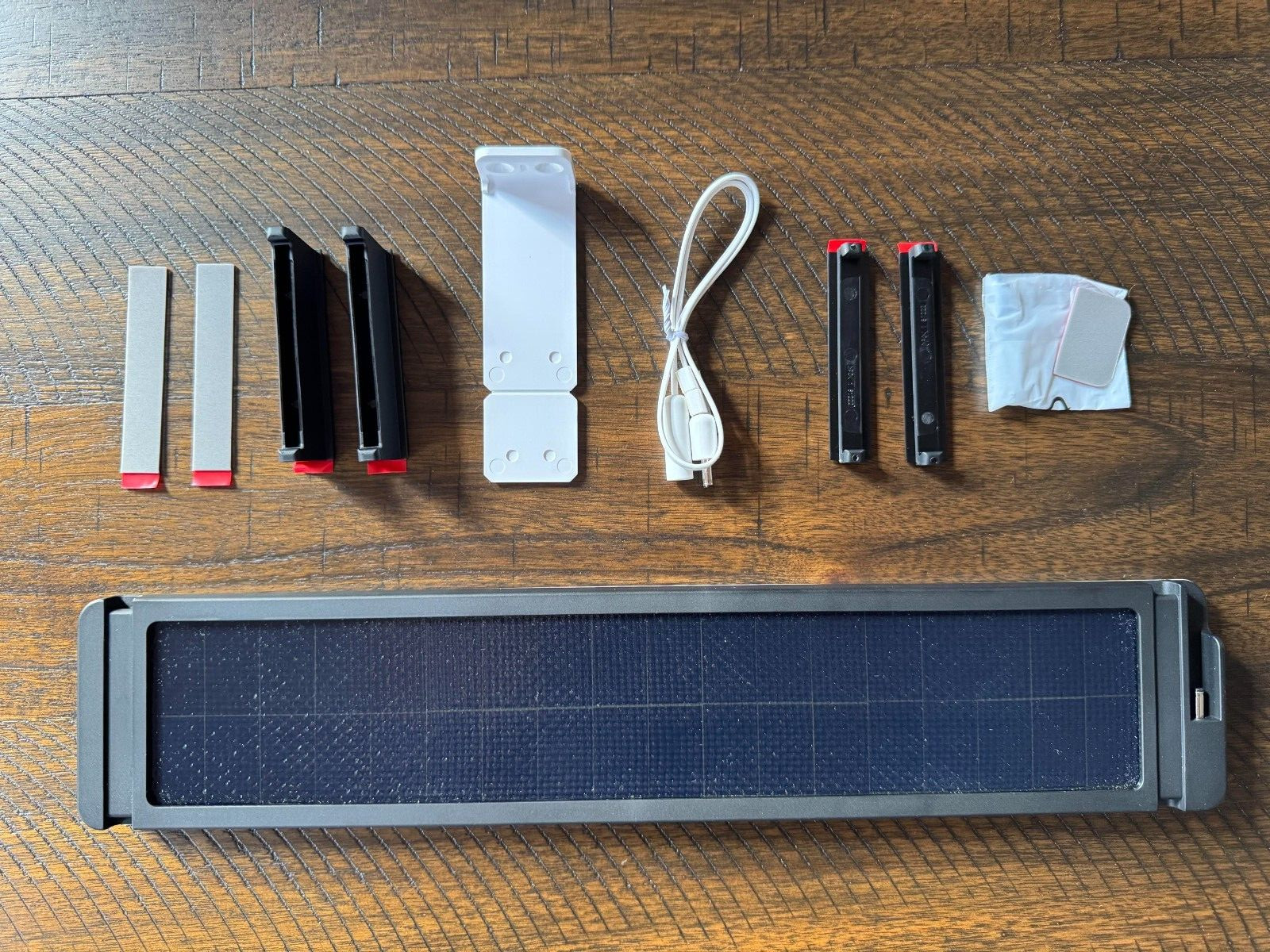 Hunter Douglas New Solar Kit for rechargeable batteries (White)
