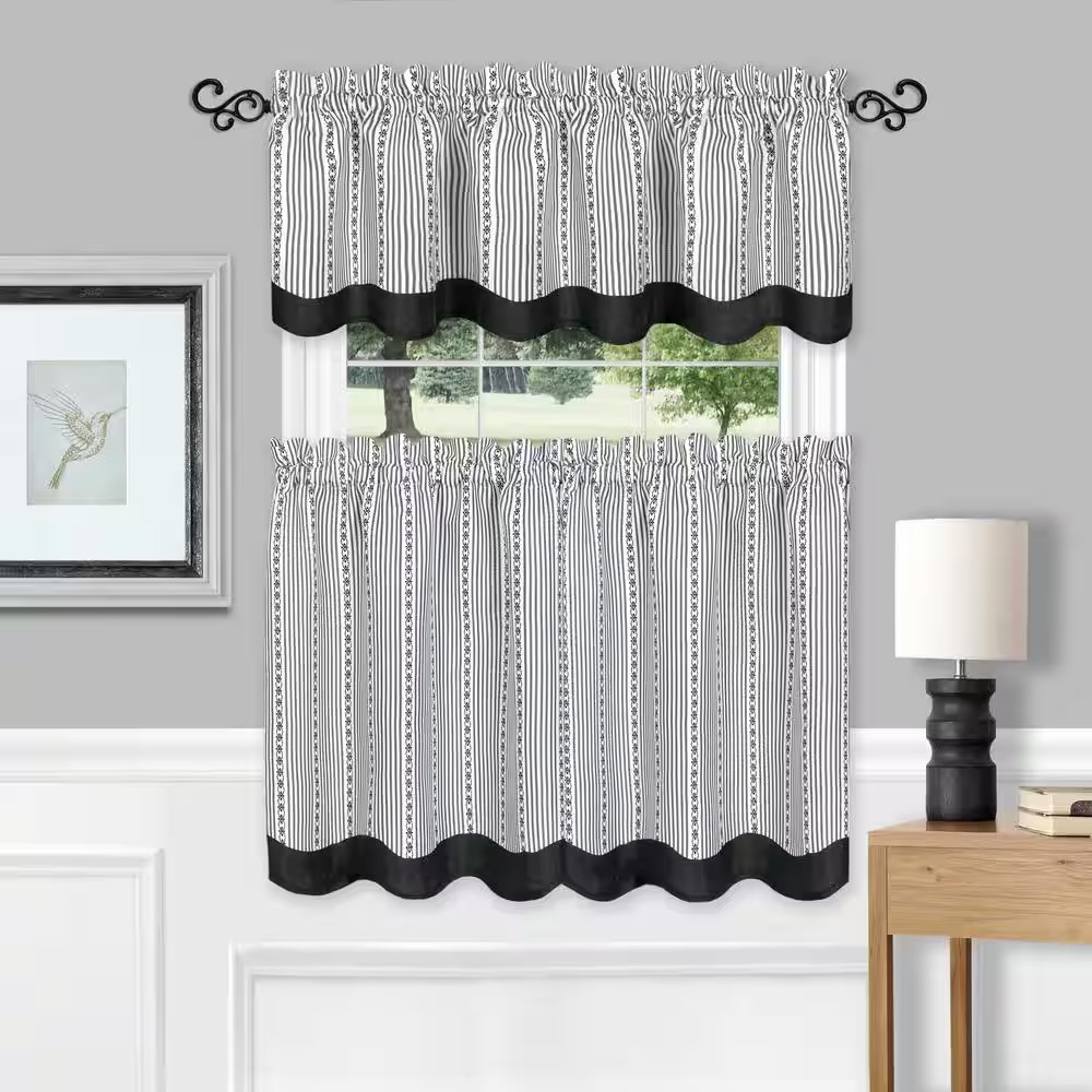 Buono II Medley 48 In. – 86 In. Adjustable 3/4 In. Single Curtain Rod in Black M