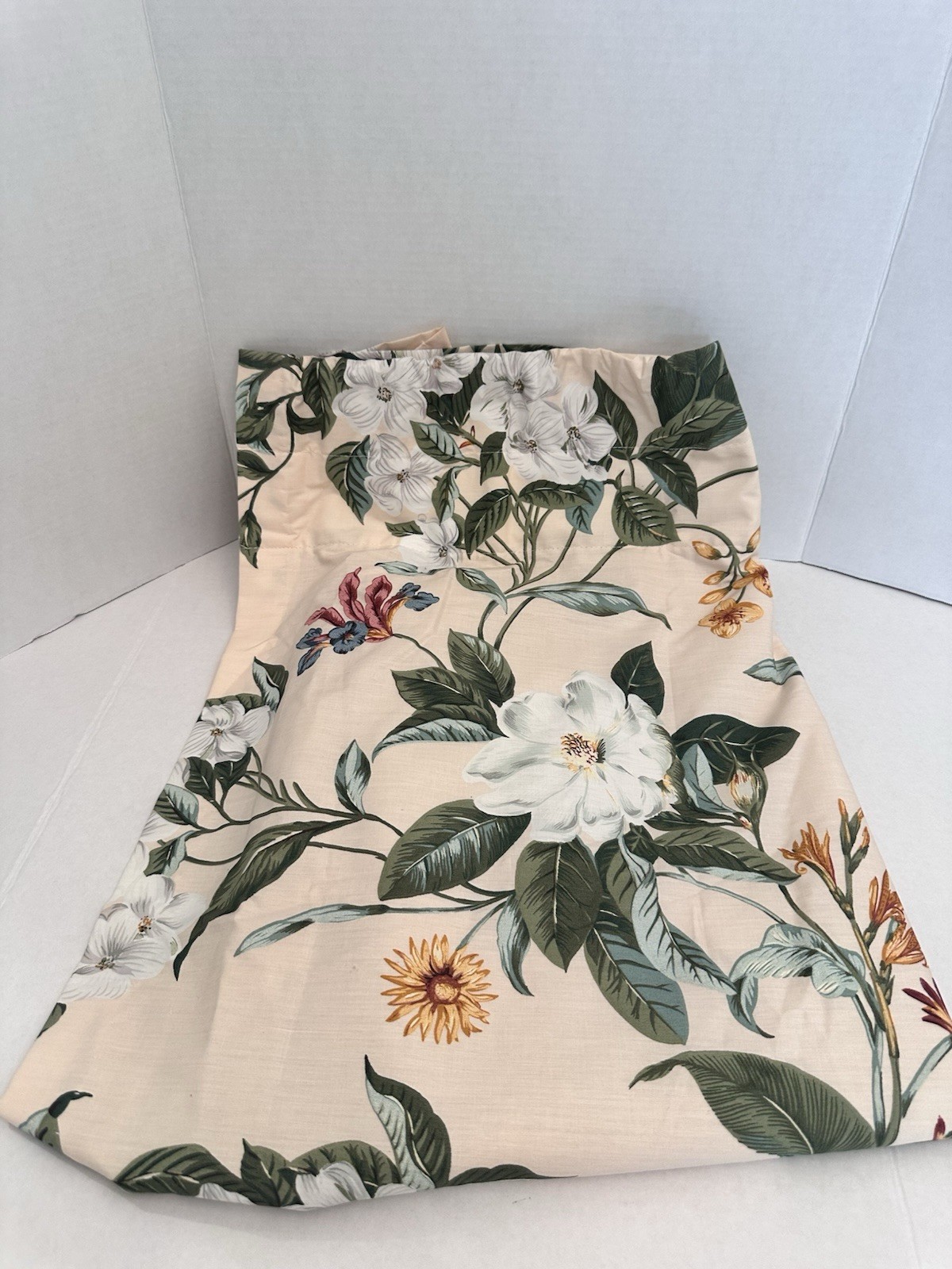 2pcs Waverly Williamsburg Garden Magnolia Lined Curtain Panels 80×84”