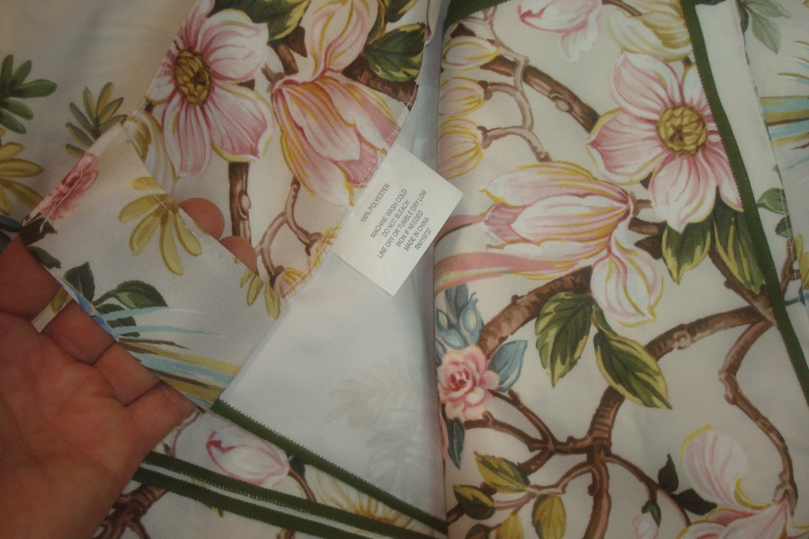 NWT Envogue 2 pc Window Curtains Fancy Dogwood Floral w/ Birds ea 37″ x 84″lg