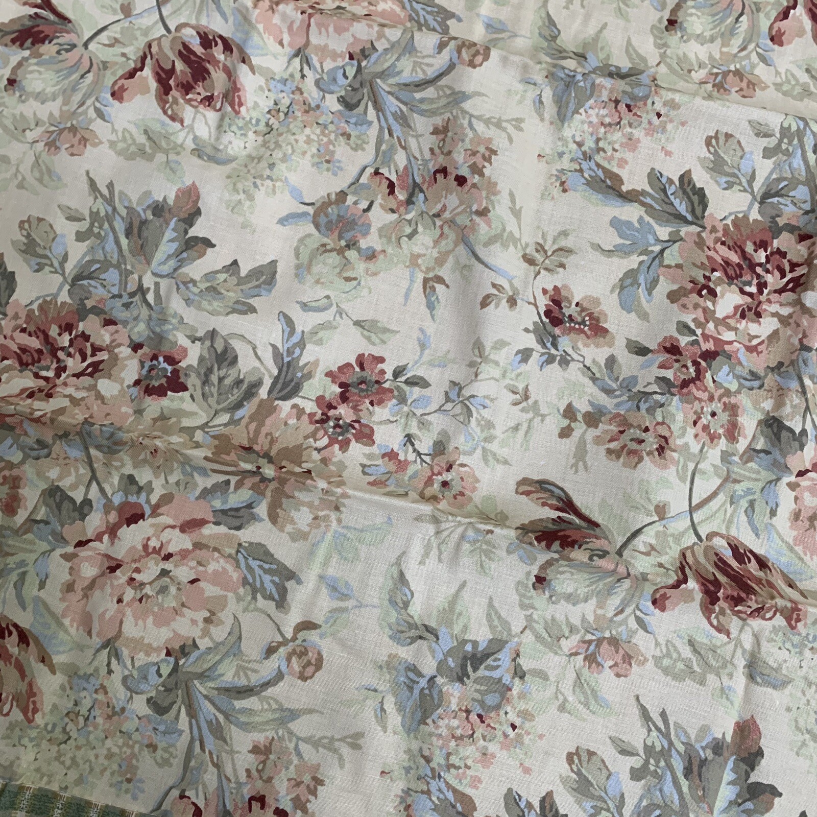 JC Penney Home Collection One Tier Curtain Pair Reese Floral Beige NIP New