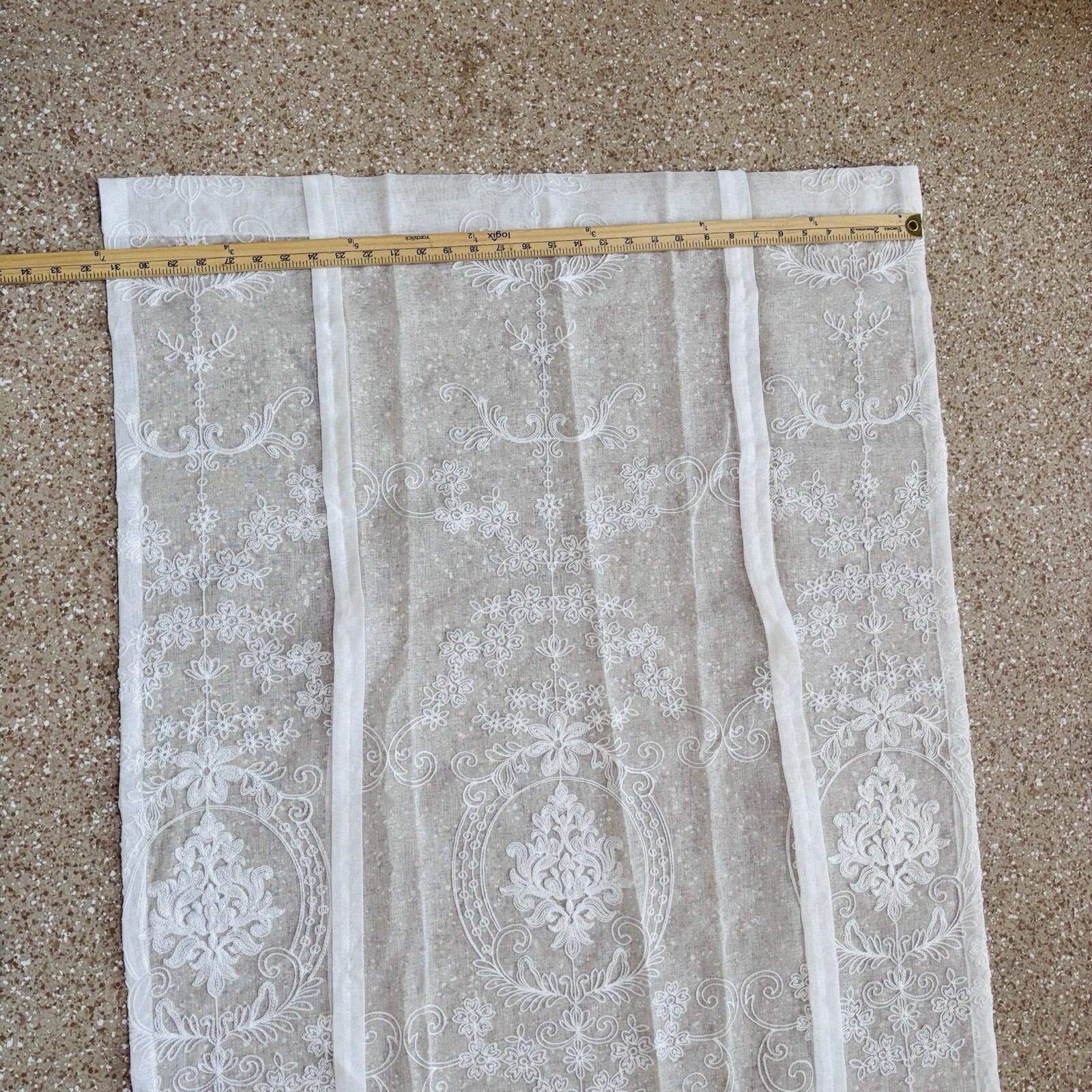 1 pc White Sheer Curtains With Embroidered Flower Pattern 47” L X 31” W E1-773