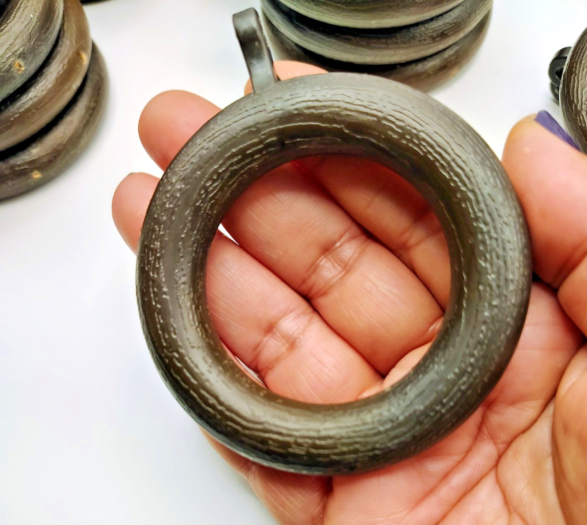 Lot of 28 Vintage Faux Wood Plastic Drapery Curtain Rings 1.75 ” inside 2.5″ out