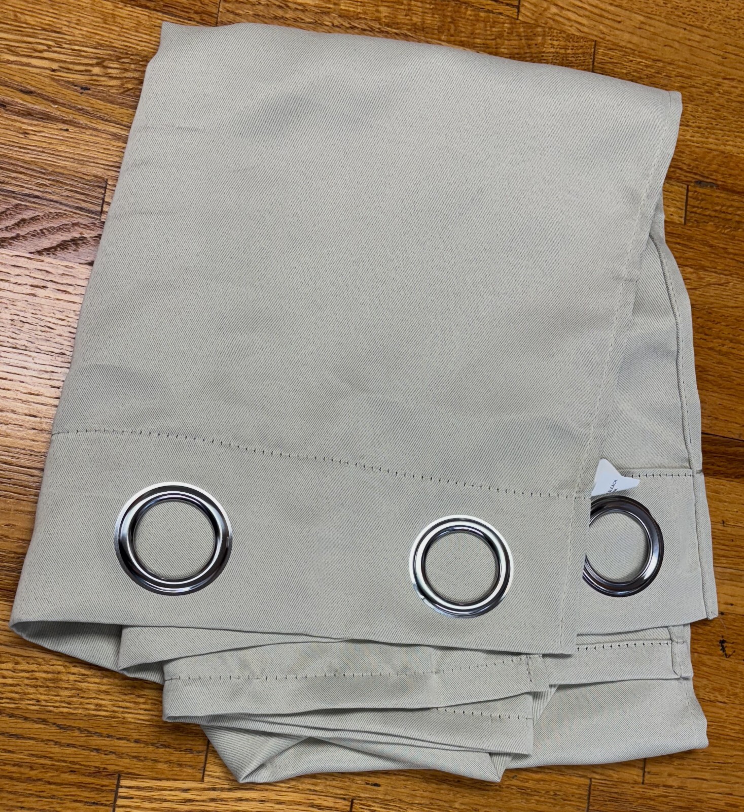 Curtains, large eyelets, two pannels, 63×37 each