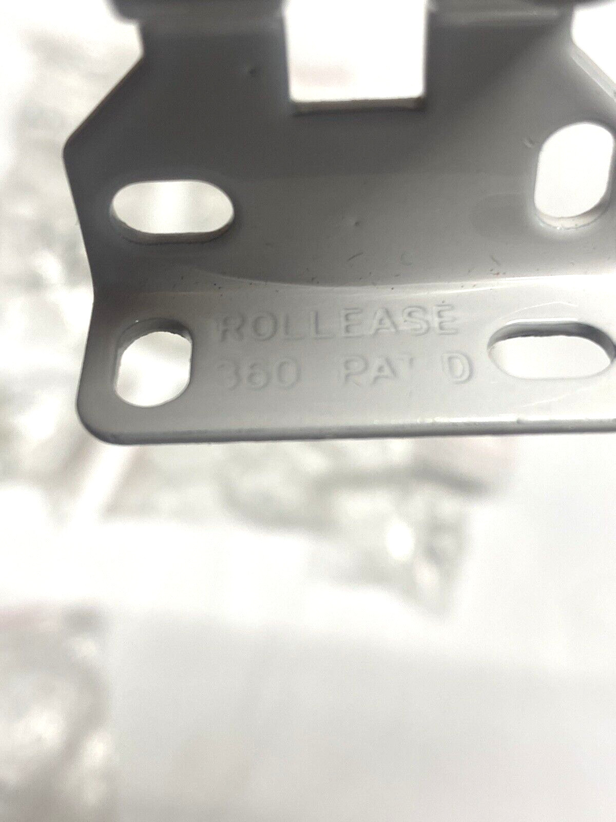 White Rollease Roller Shade 360 Mounting Clutch Bracket Set R3-R8 1/4″ Tab