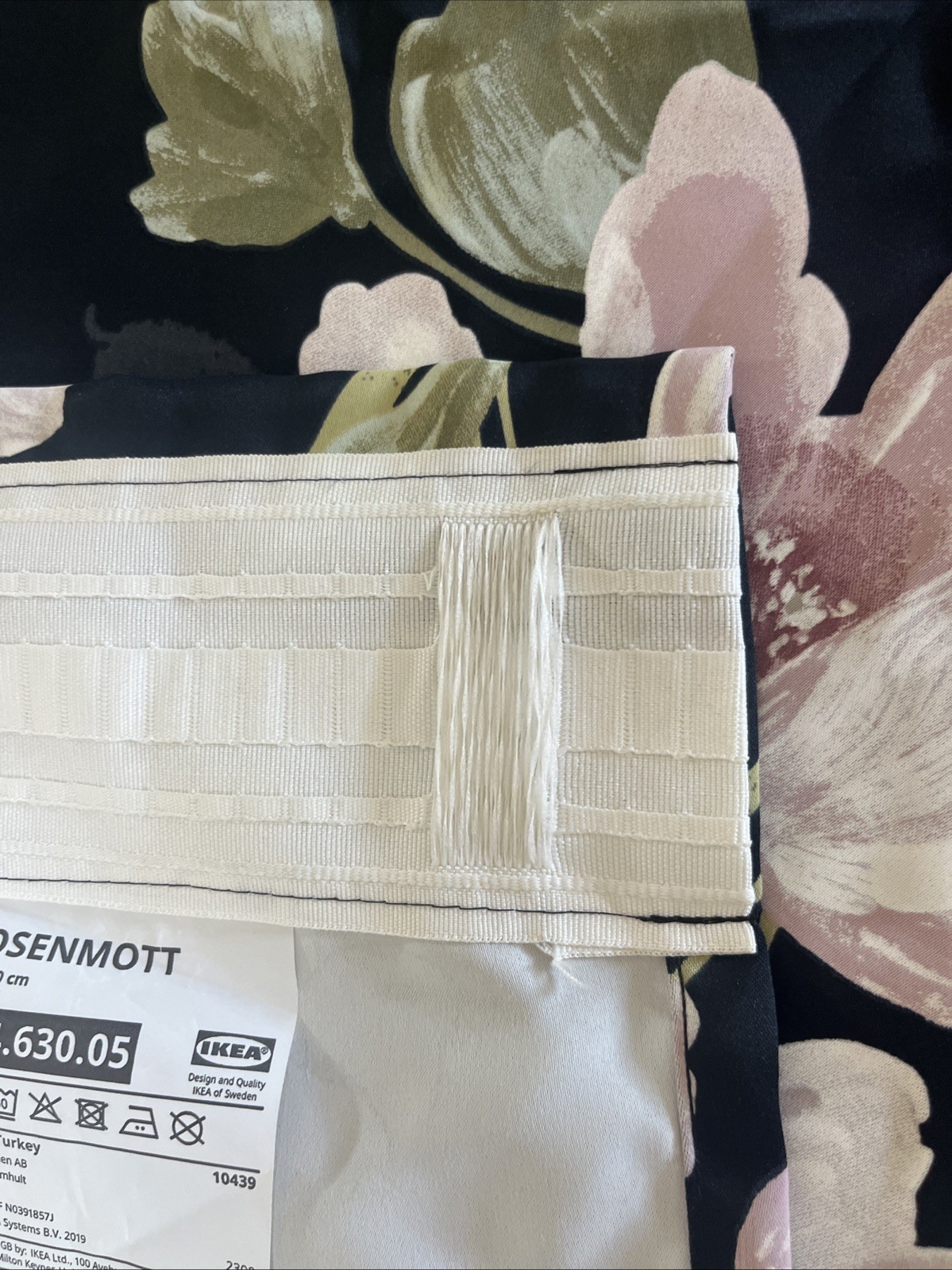 IKEA ROSENMOTT Blackout Curtains 2 Panels (1 pair) 57×98 Black Floral Polyester