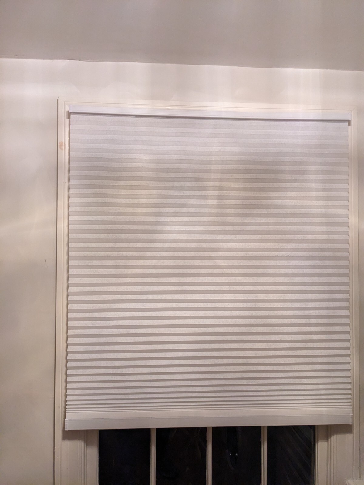 HDC Cordless Light Filtering Cellular 35″ W x 48″ L Shade in Snow Drift, NEW