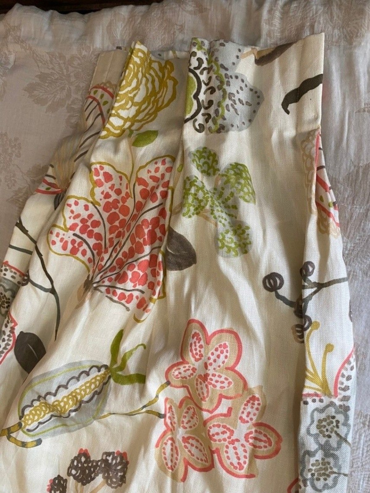 Jacobean Floral Pinch Pleated Cream Lined Drapery Floral Panels Set of 4 EUC