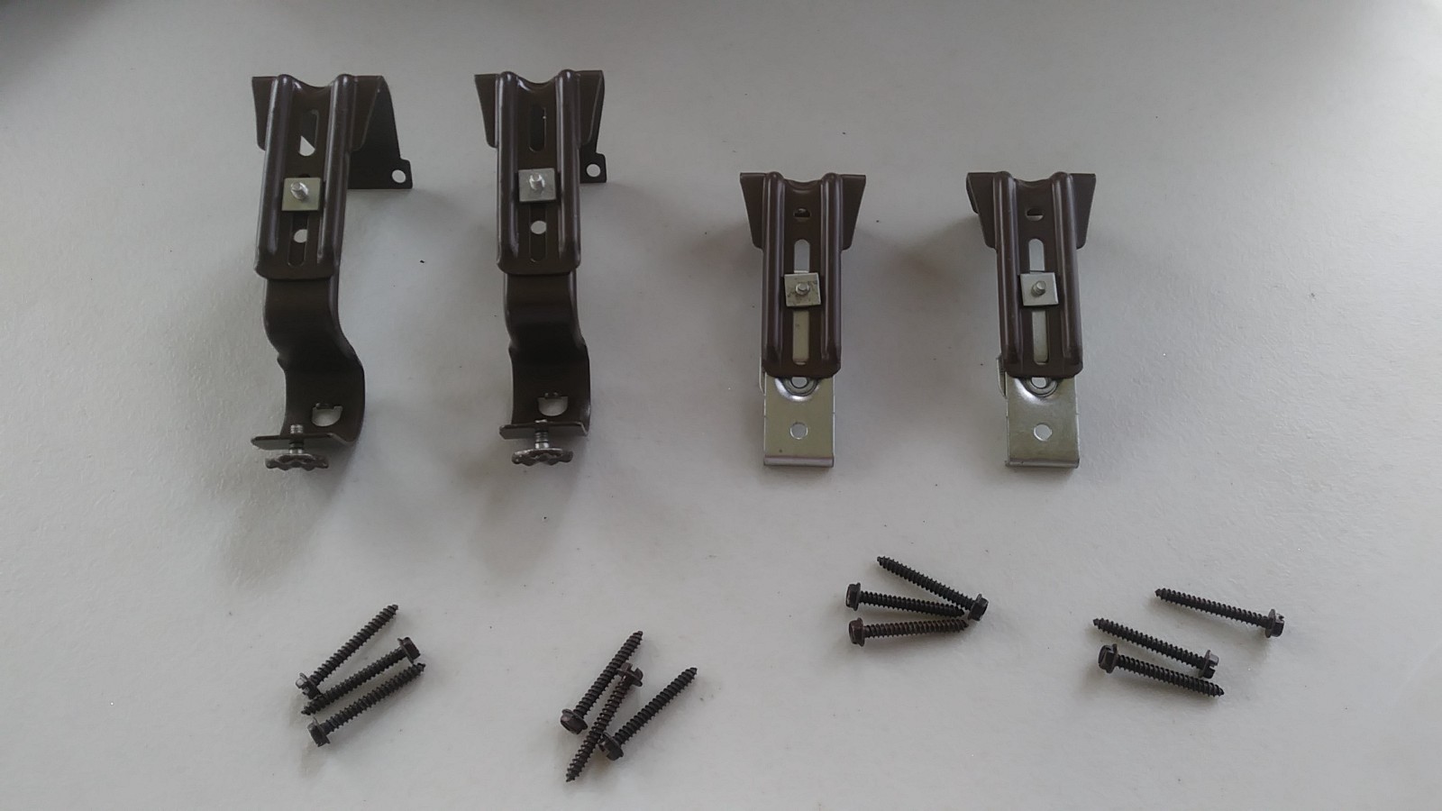 Vtg Kirsch traverse rod decorative brackets set. For use with 1 3/8 Rods. 437