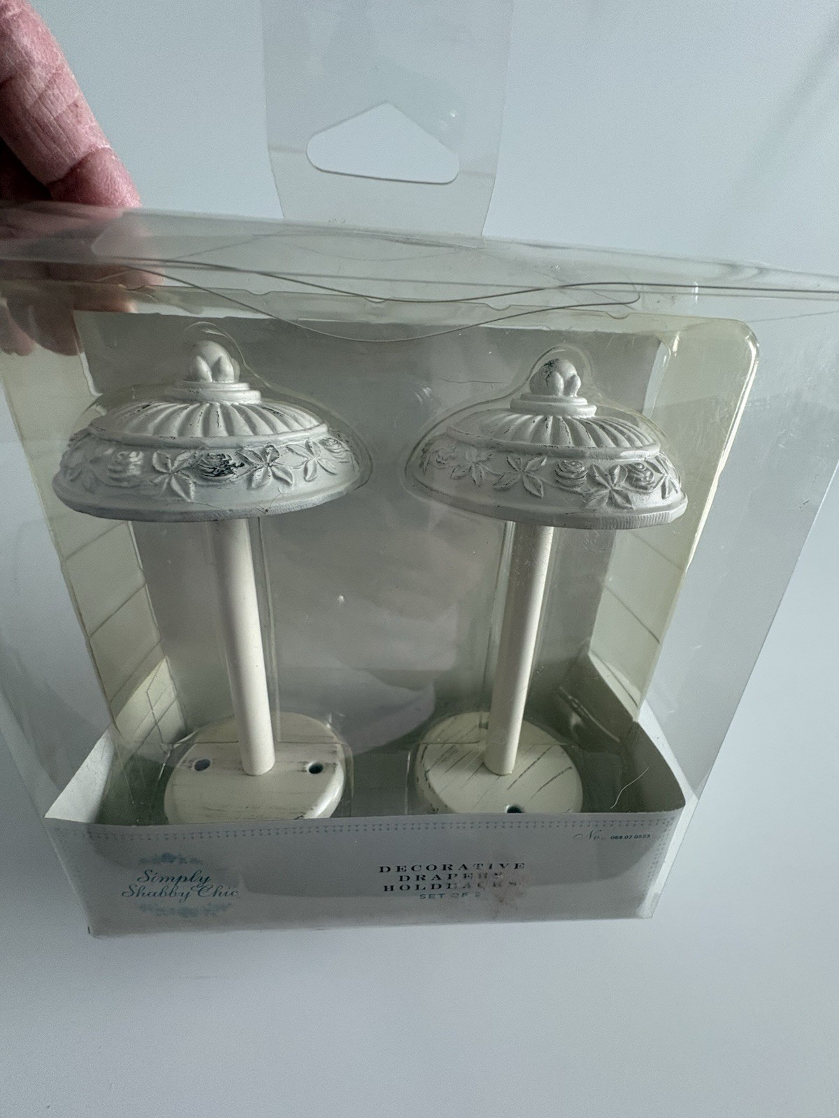 Rachel ASHWELL Simply SHABBY Chic Drapery Curtain Tiebacks Two Holdbacks NEW