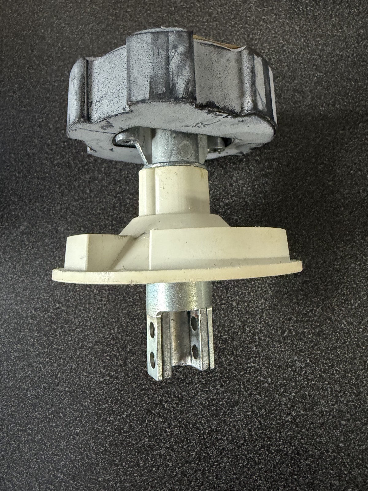 Lutron coupled roller system