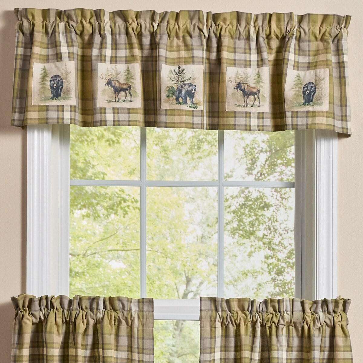Boulder Lodge Wildlife Patchwork Rustic Country Cabin Lined Valance 60″ x 14″