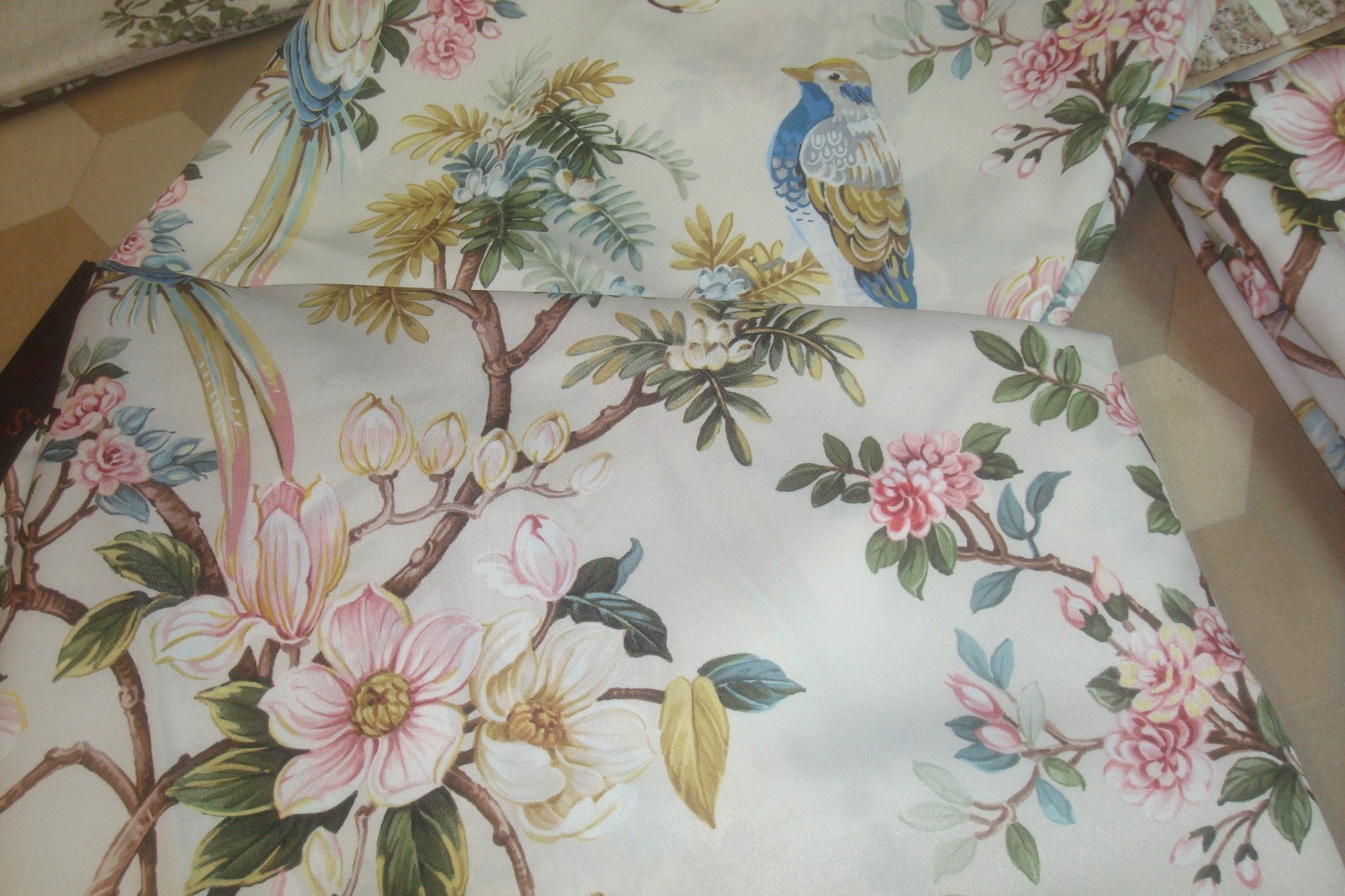 NWT Envogue 2 pc Window Curtains Fancy Dogwood Floral w/ Birds ea 37″ x 84″lg