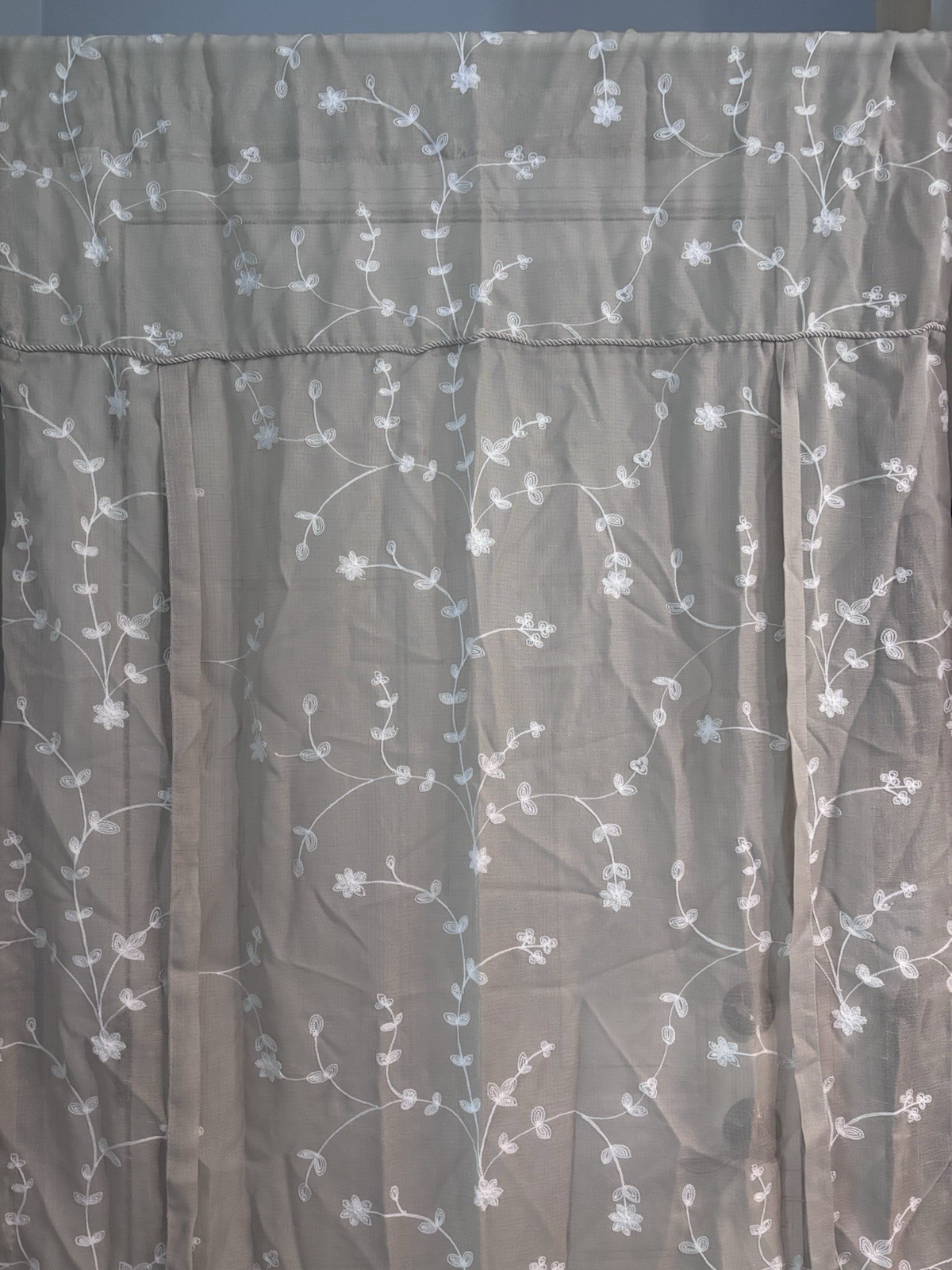 Curtain Panels (2) Sheer Beige White Embroidered Balloon Style 39×63 Boho Girly