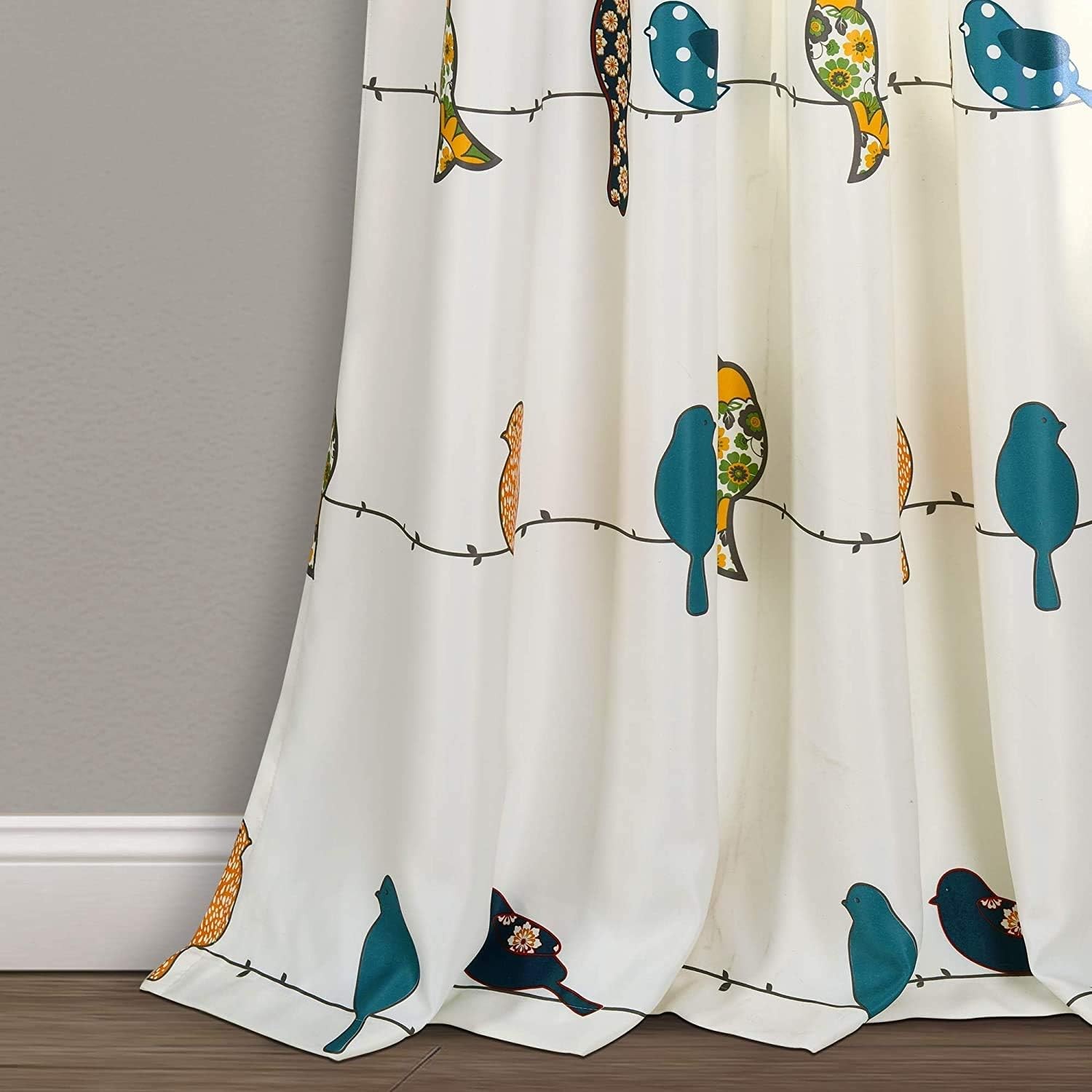Lush Decor Rowley Birds Light Filtering 52″W x 84″L (Pack of 1), Multi Color