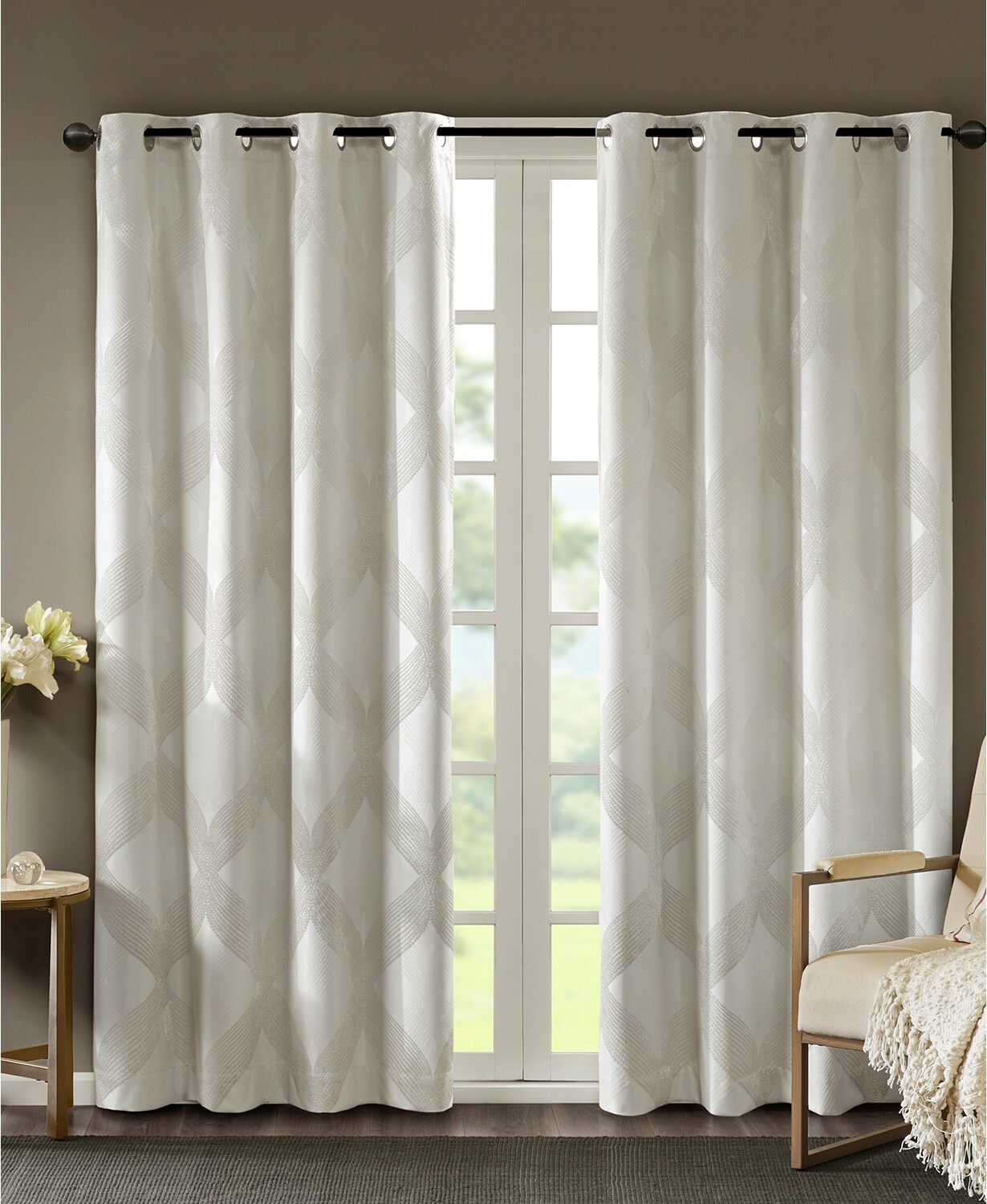 SunSmart Bentley 50″ x 84″ Ogee Jacquard Total Blackout Window Panel – Ivory