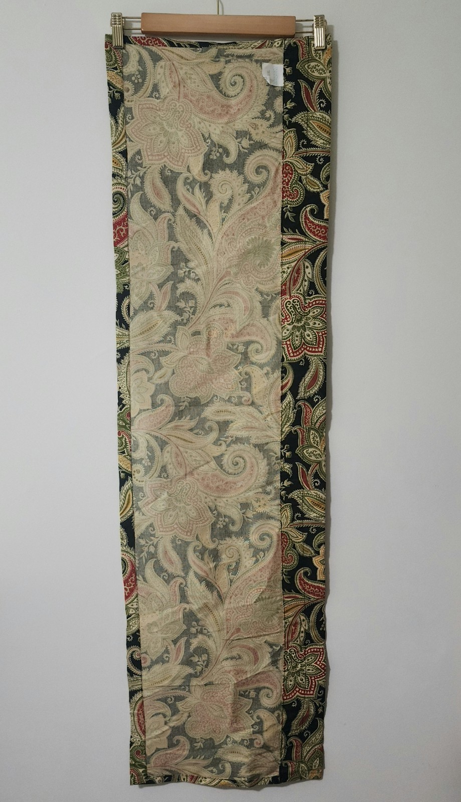 Traditions by Waverly 2 Tiers & 1 Valance Set Black Paisley Rod Pocket Kitchen